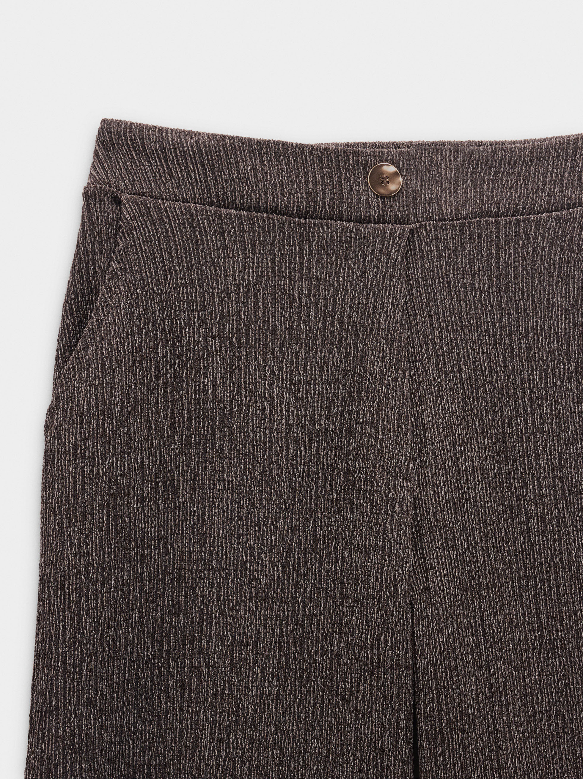 Trousers with pockets and texture image number 5.0