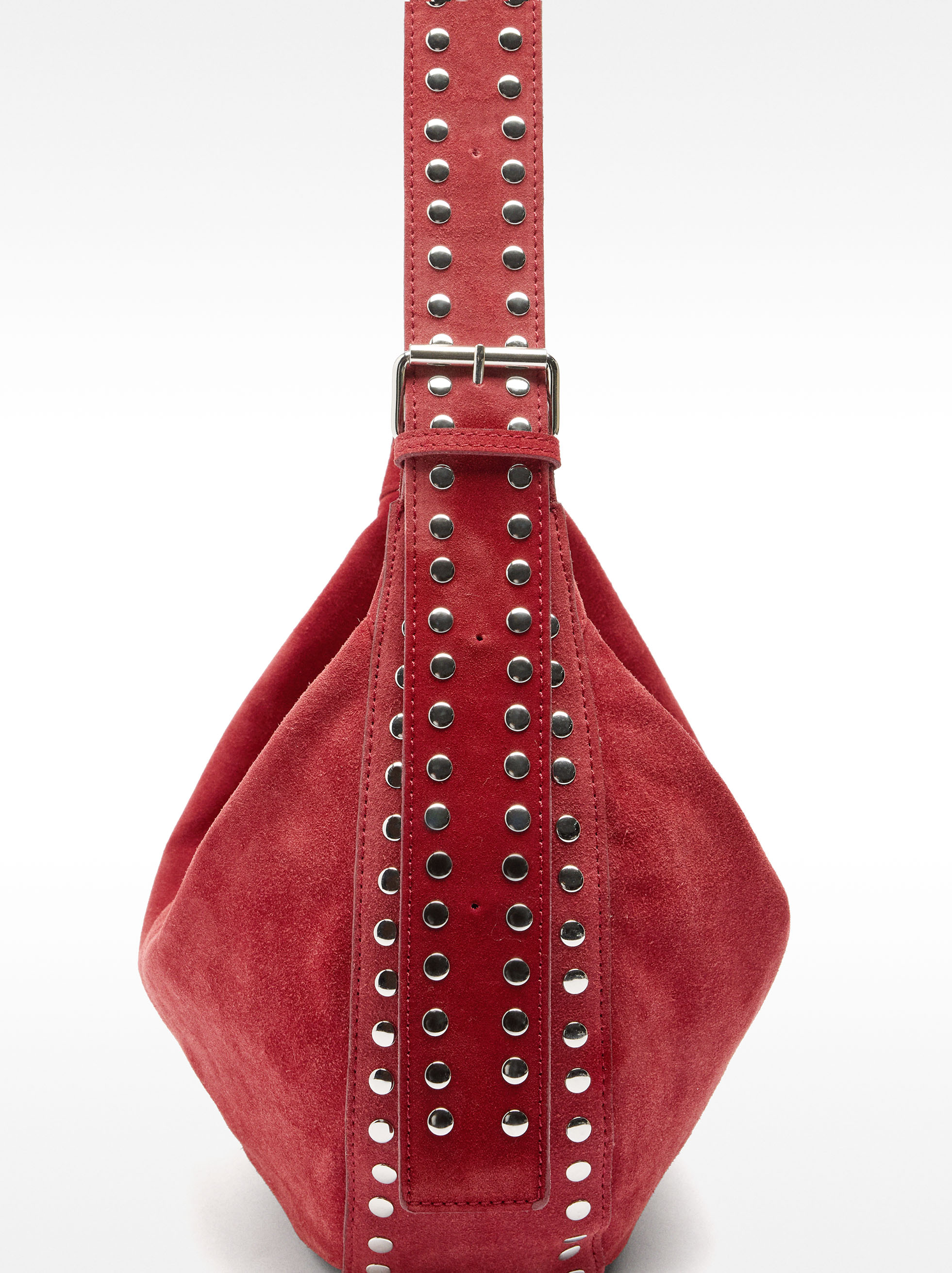 Bolso bandolera de piel con tachuelas image number 3.0