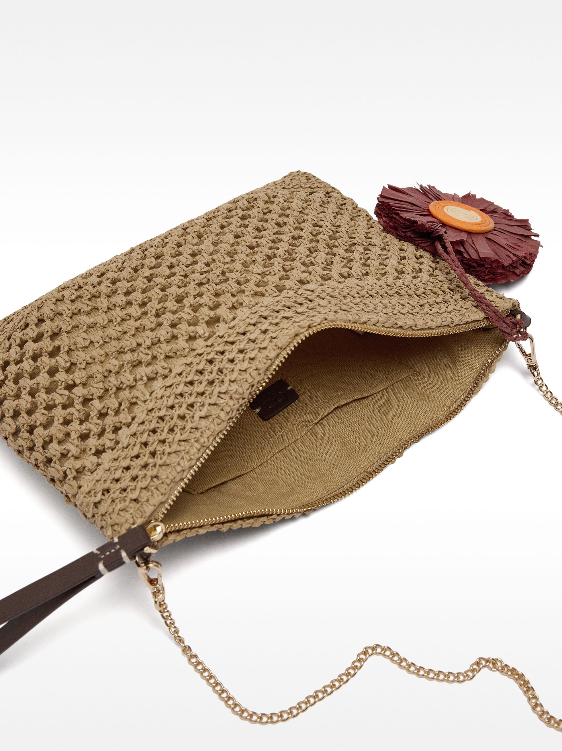 Straw-effect envelope handbag image number 3.0