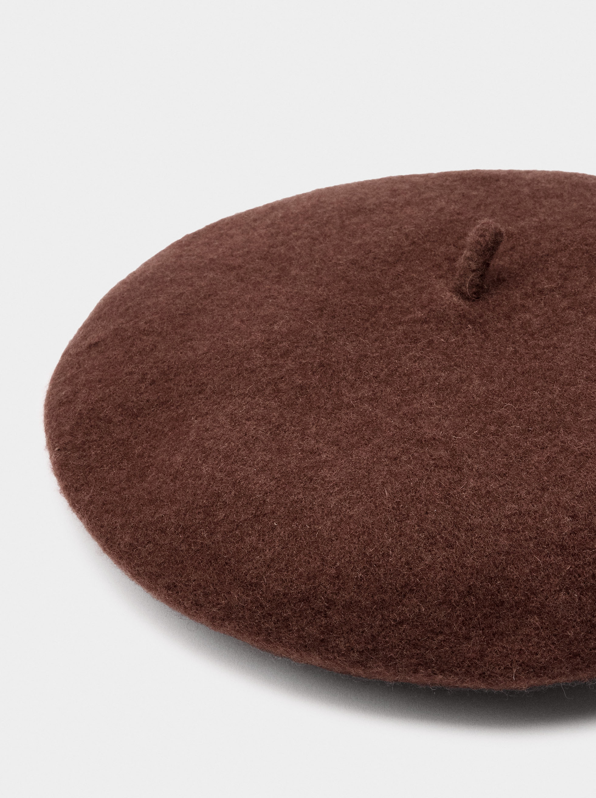 Wool beret image number 1.0