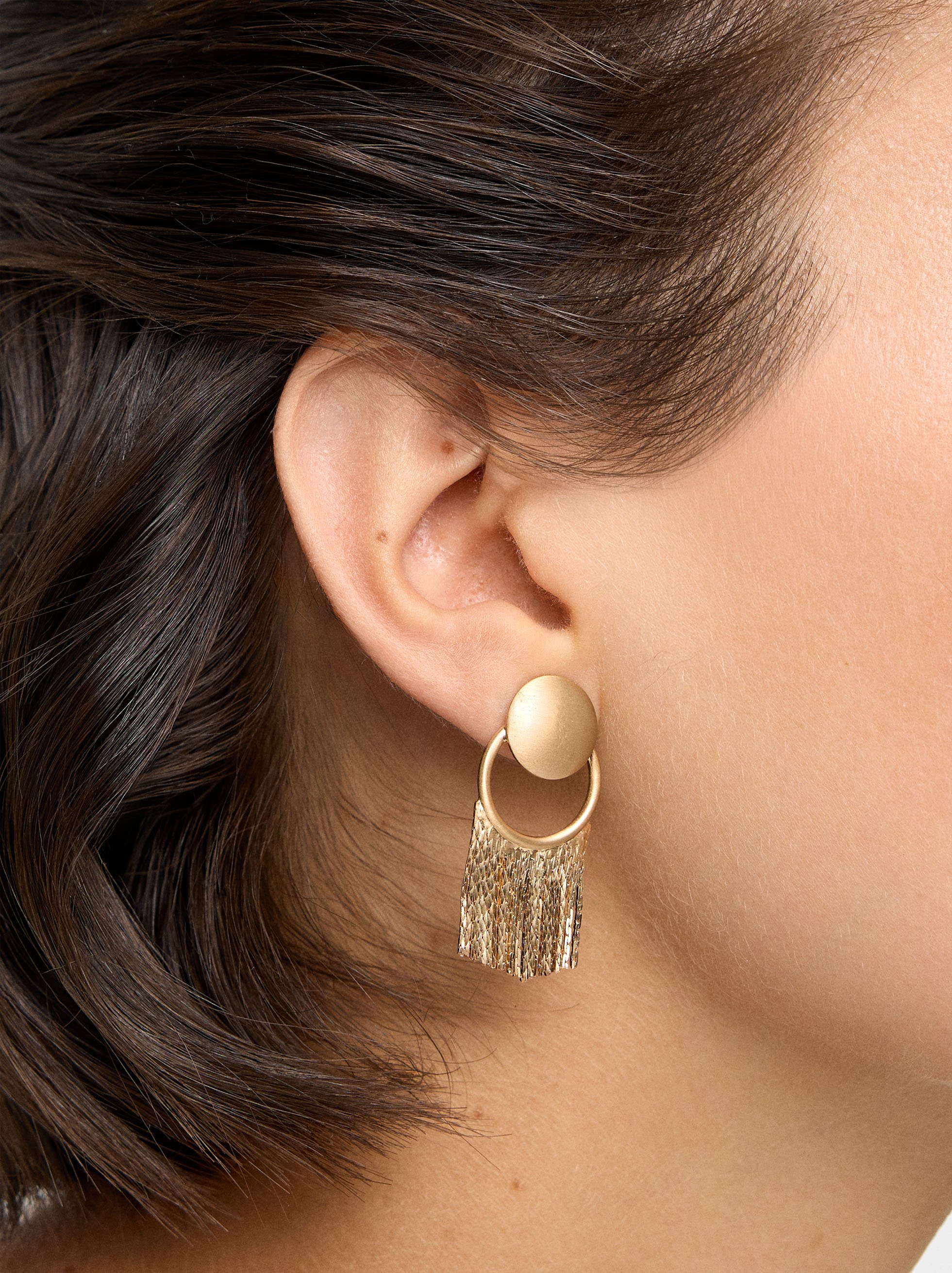 Round earrings with cascade effect image number 1.0