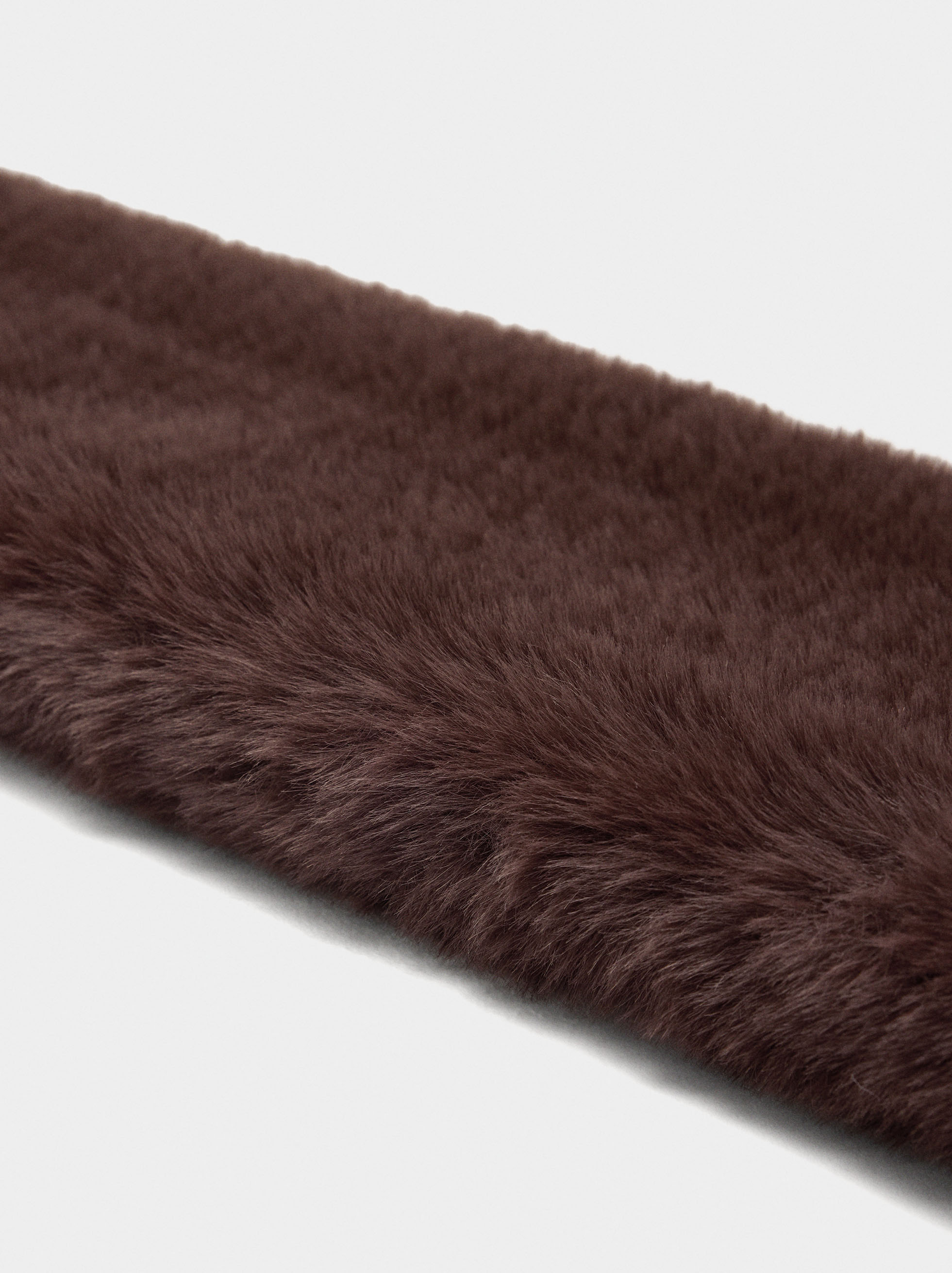 Étole en effet poil image number 1.0