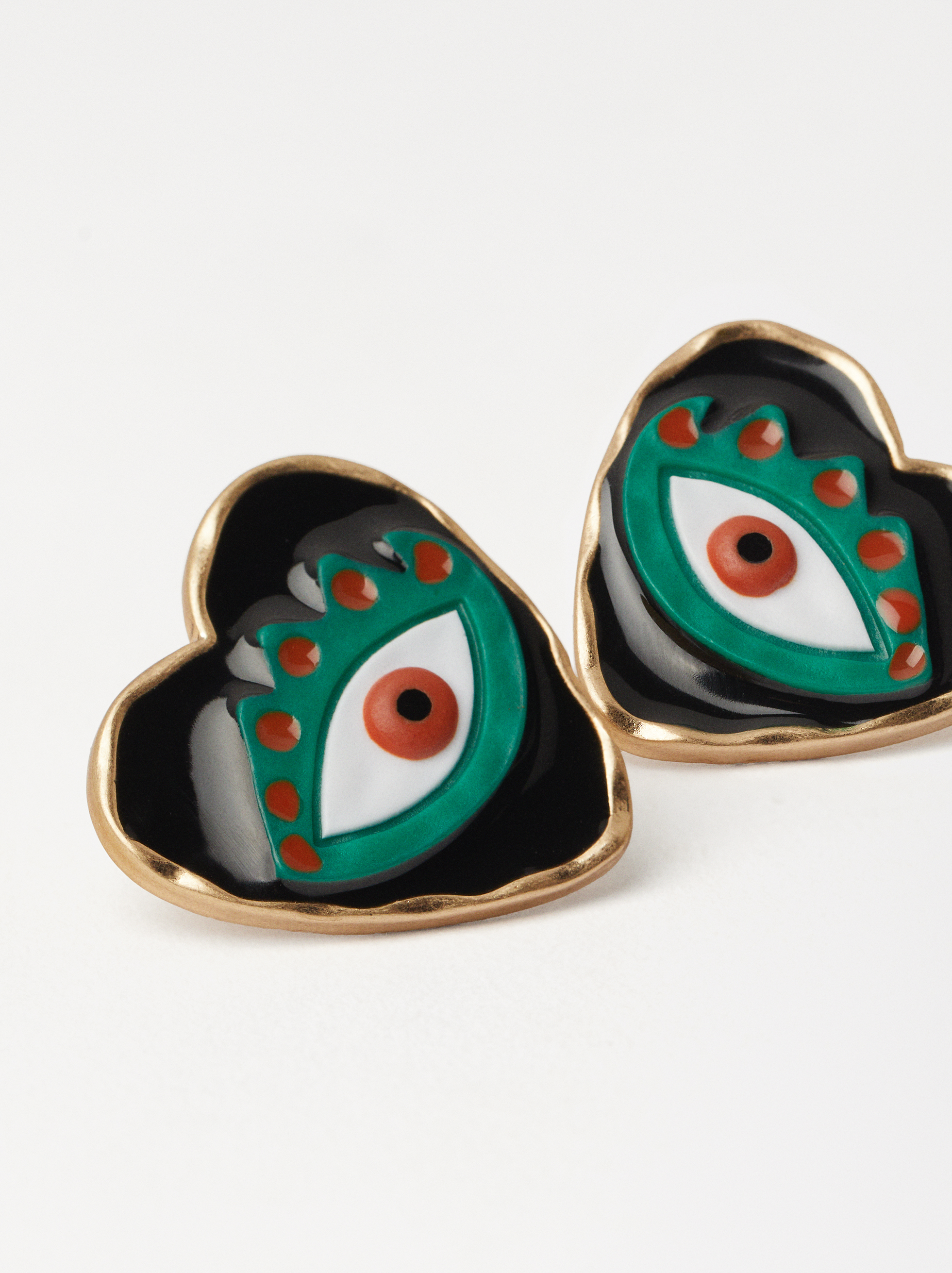 Earrings With Hearts And Eyes image number 1.0