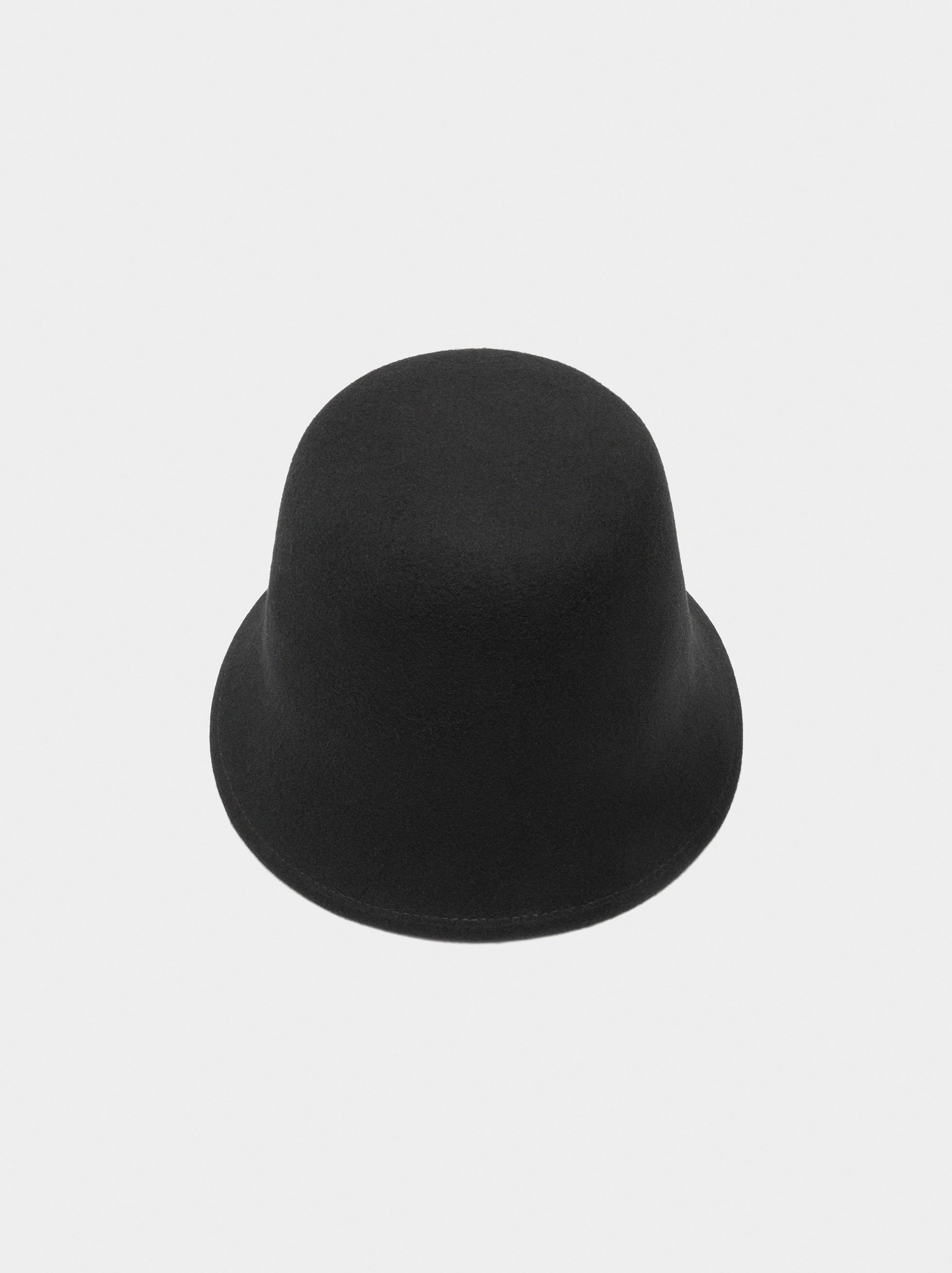 Bucket bag hat with 100% wool image number 2.0