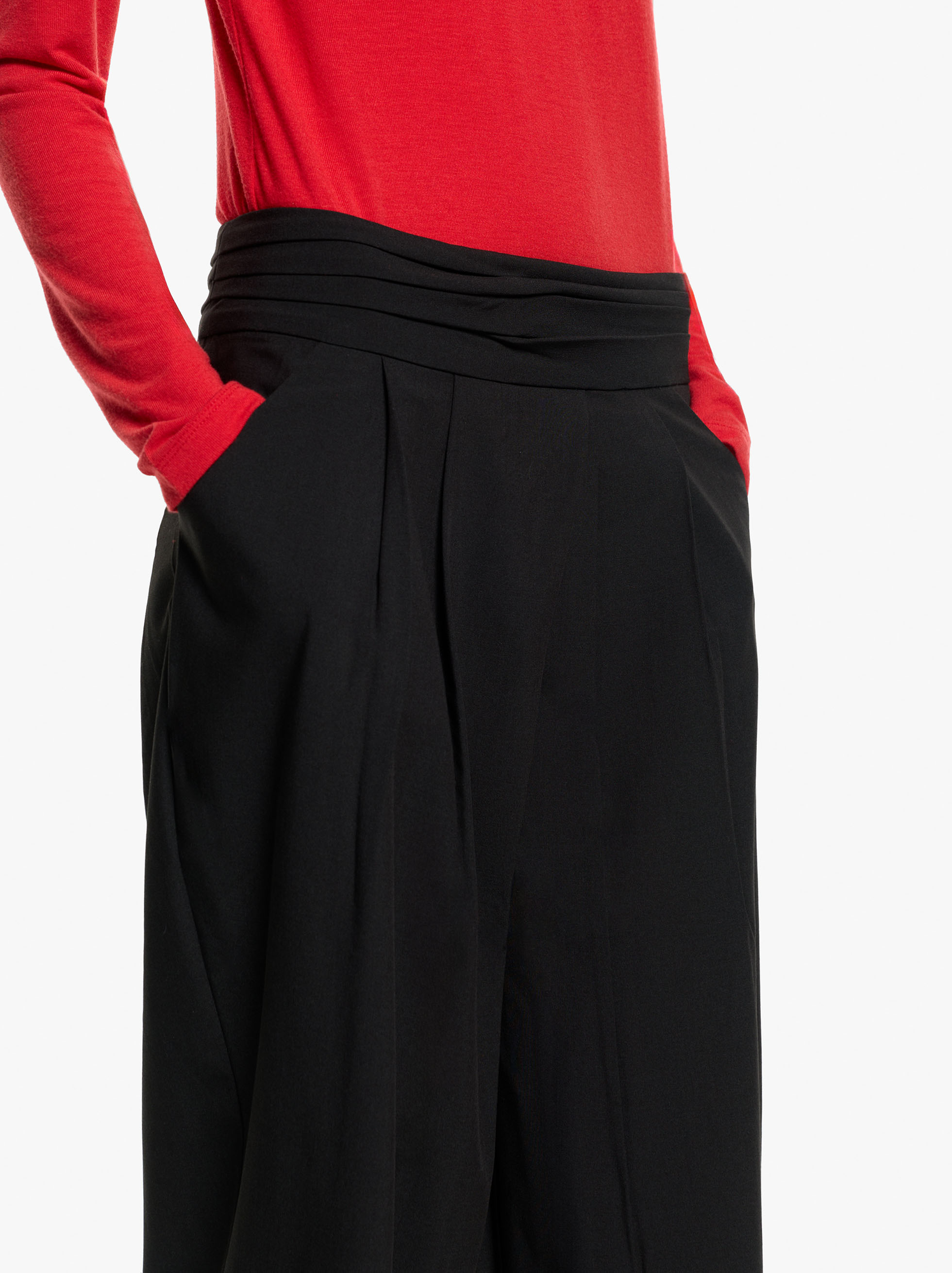 Pantalons amb cintura drapejada i plecs image number 1.0