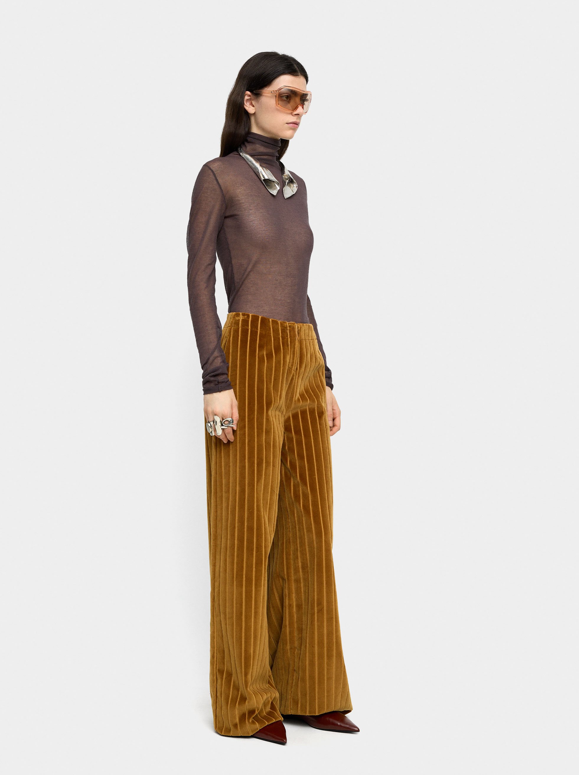 Pull en maille col montant image number 3.0
