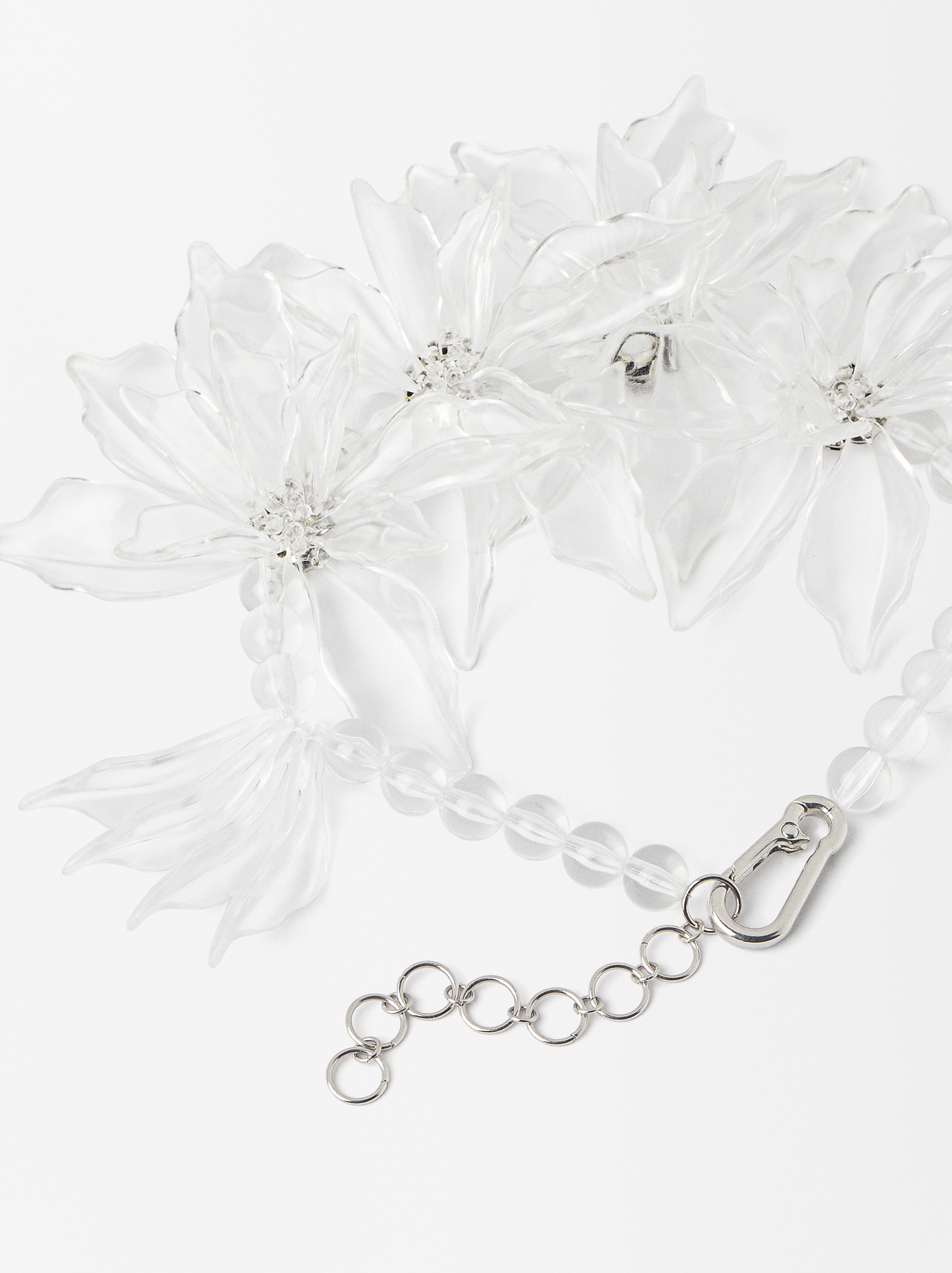Online Exclusive - Choker With Flowers image number 4.0