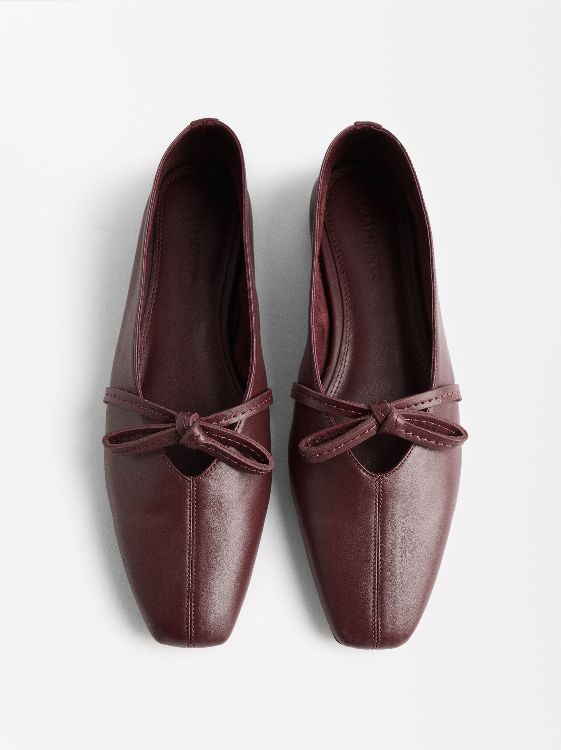 Leather ballet flats with bow image number 0.0