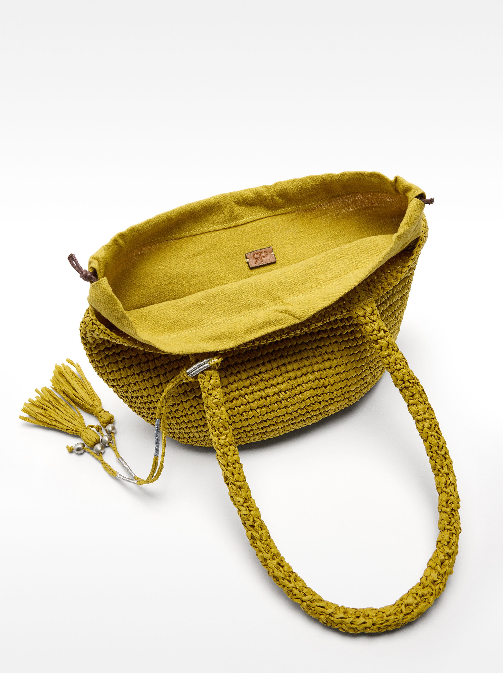 Straw-effect shoulder bag  image number 3.0