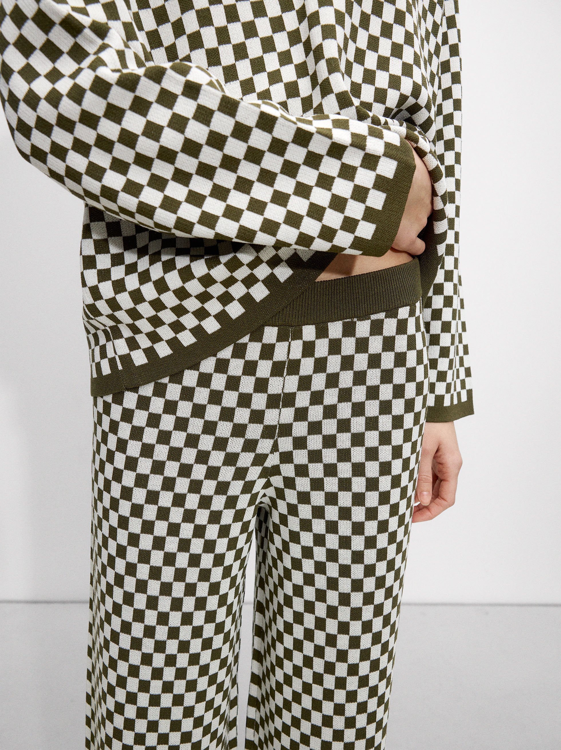 Jacquard knit trousers image number 4.0