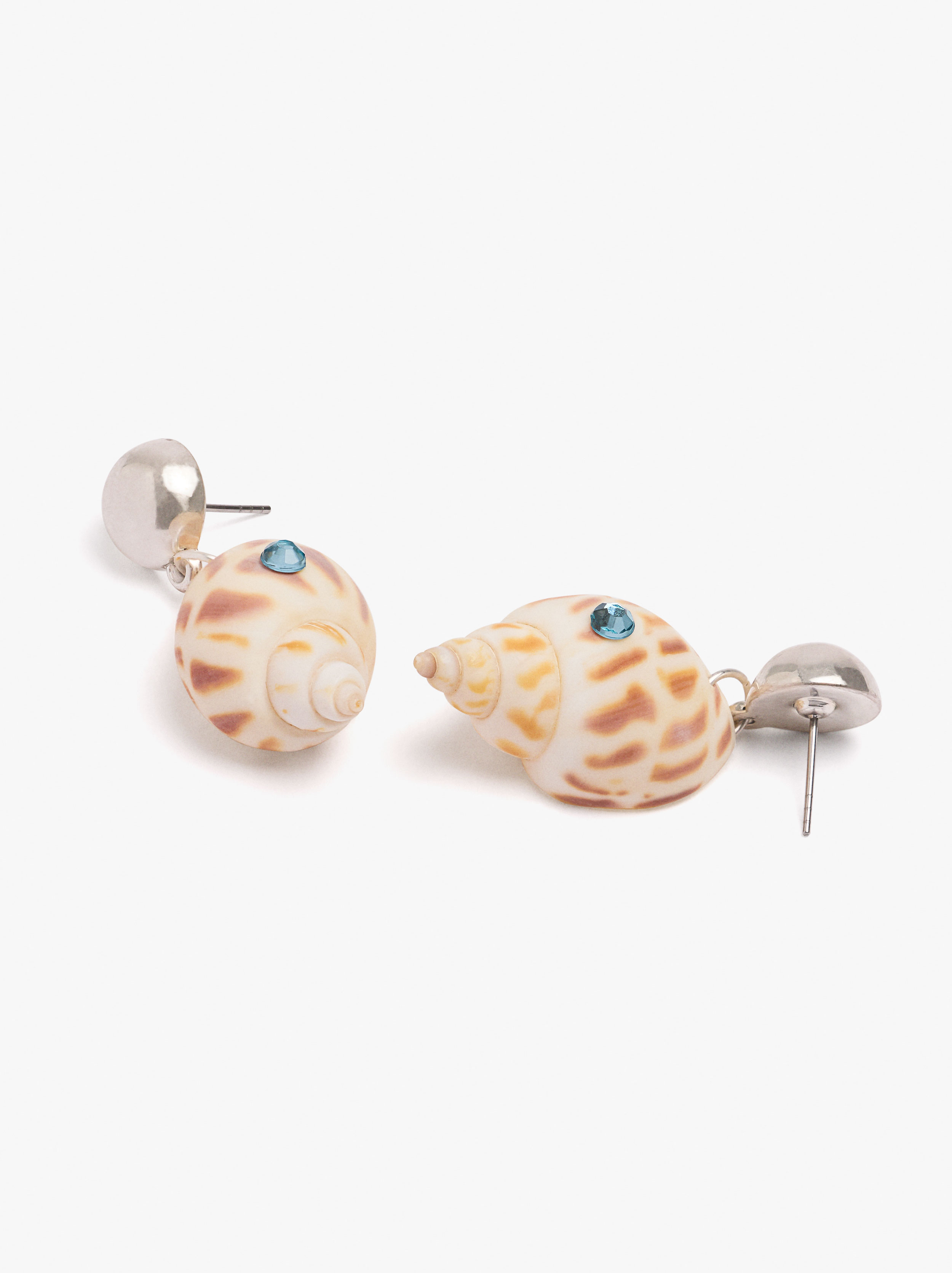 Earrings with shells image number 1.0