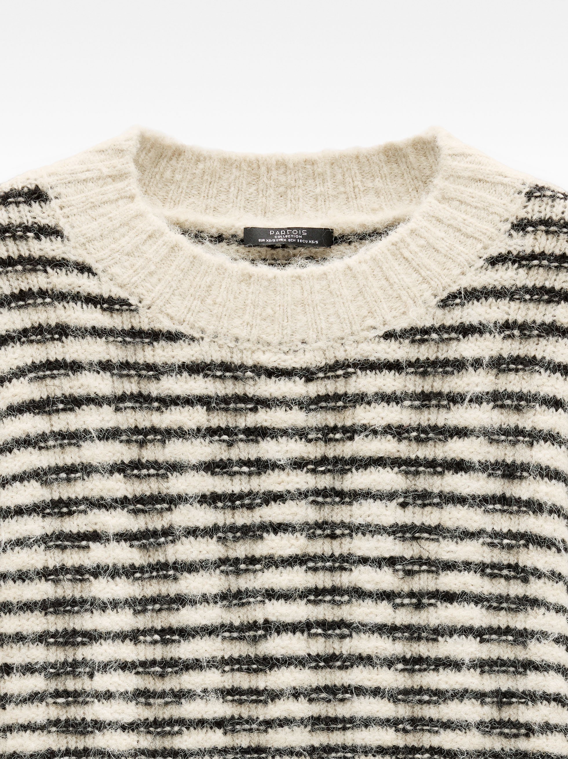 Pull en maille à rayures image number 5.0