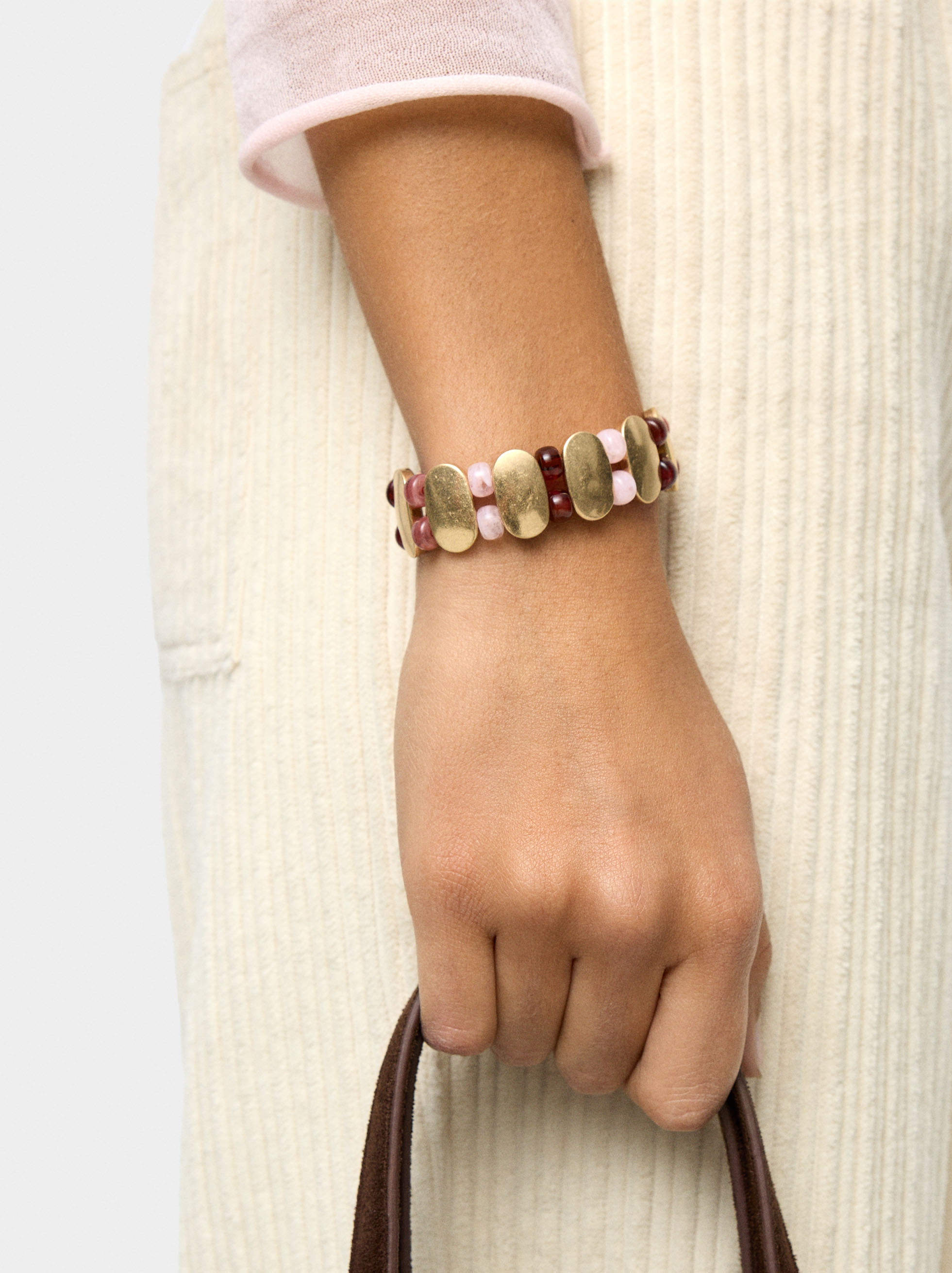 Elastic bracelet with stone-effect beads image number 1.0