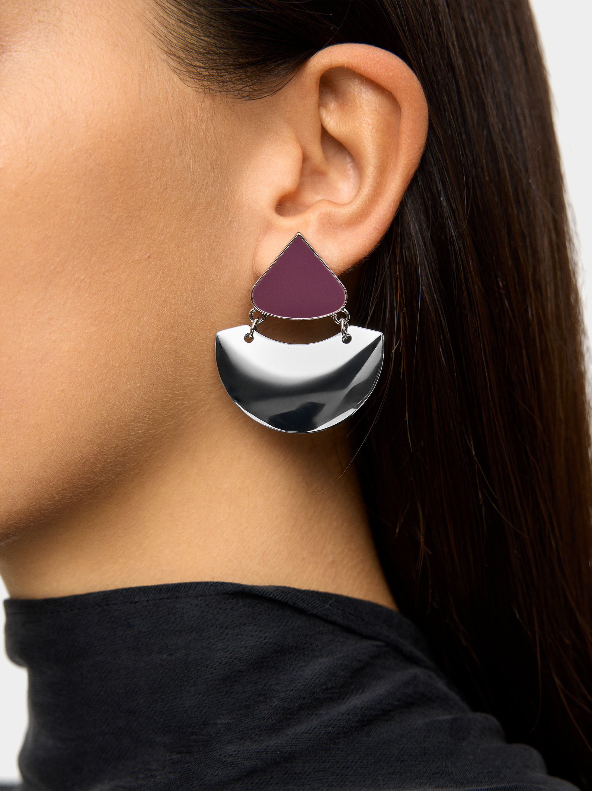 Long earrings with enamel image number 1.0