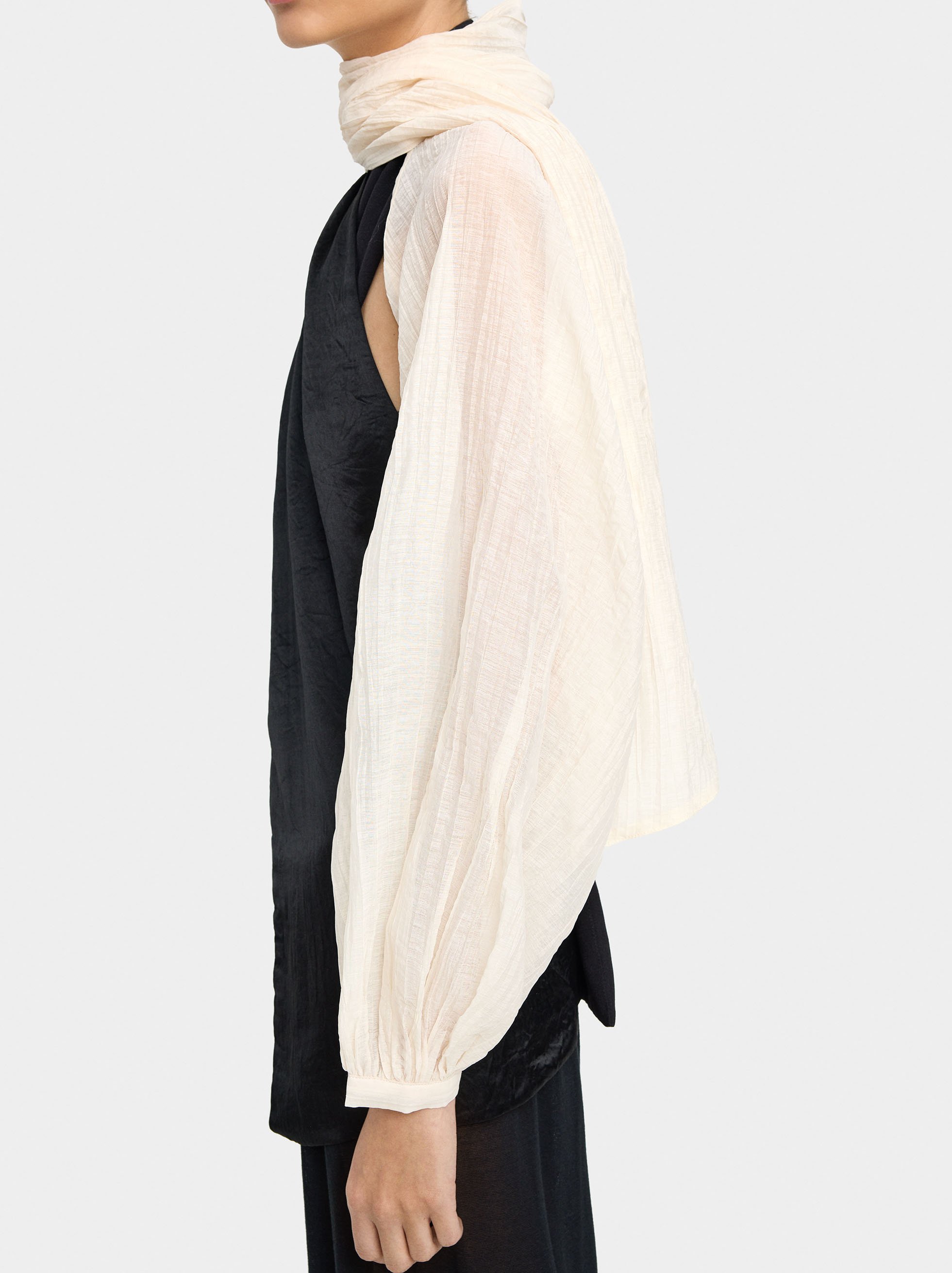 Ruched cropped blouse image number 1.0