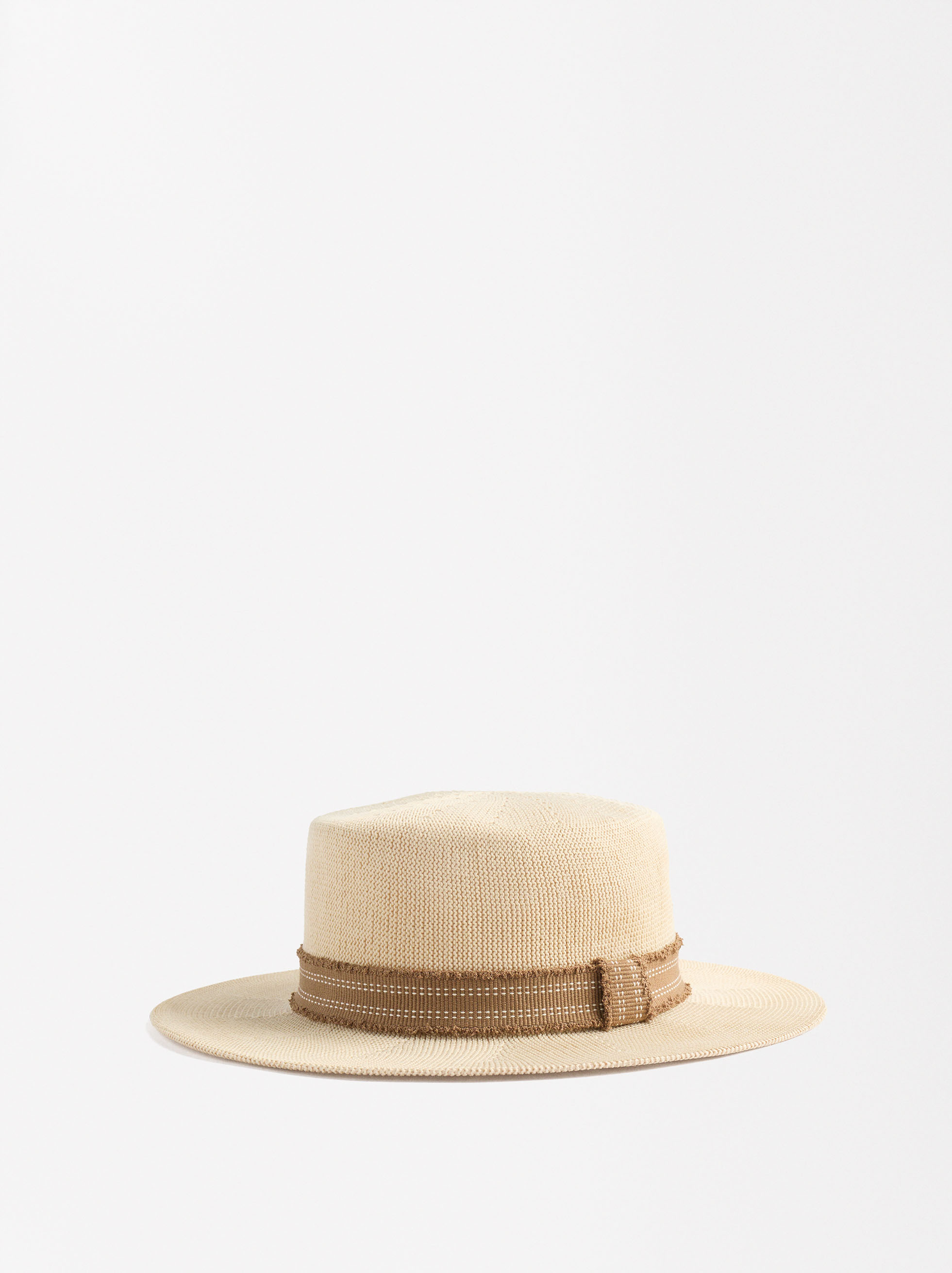 Cappello in maglia con dettaglio di nastro image number 1.0