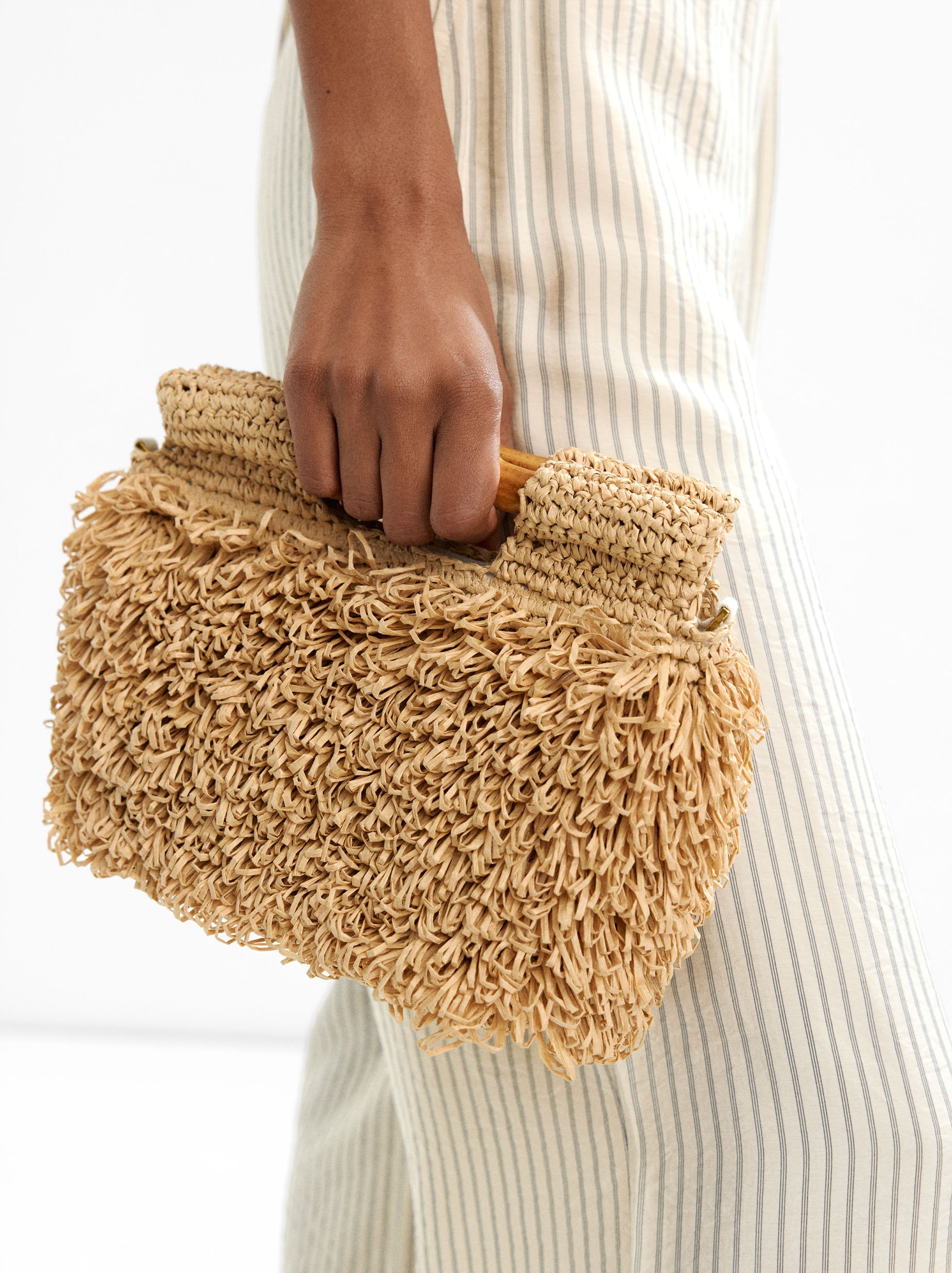 Straw-effect handbag with bamboo image number 0.0
