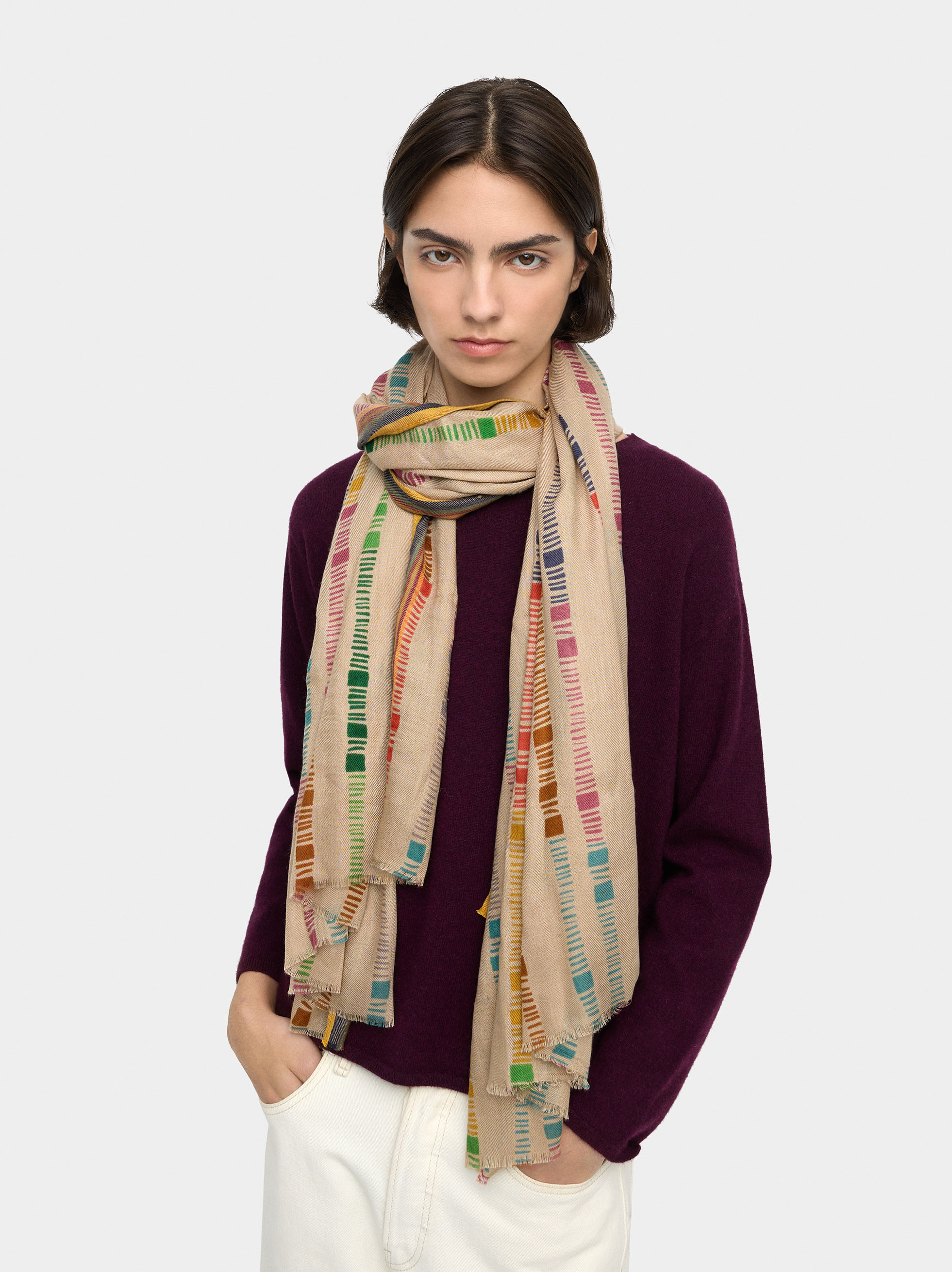 Tuch bedruckt mit mehrfarbigen Streifen image number 1.0