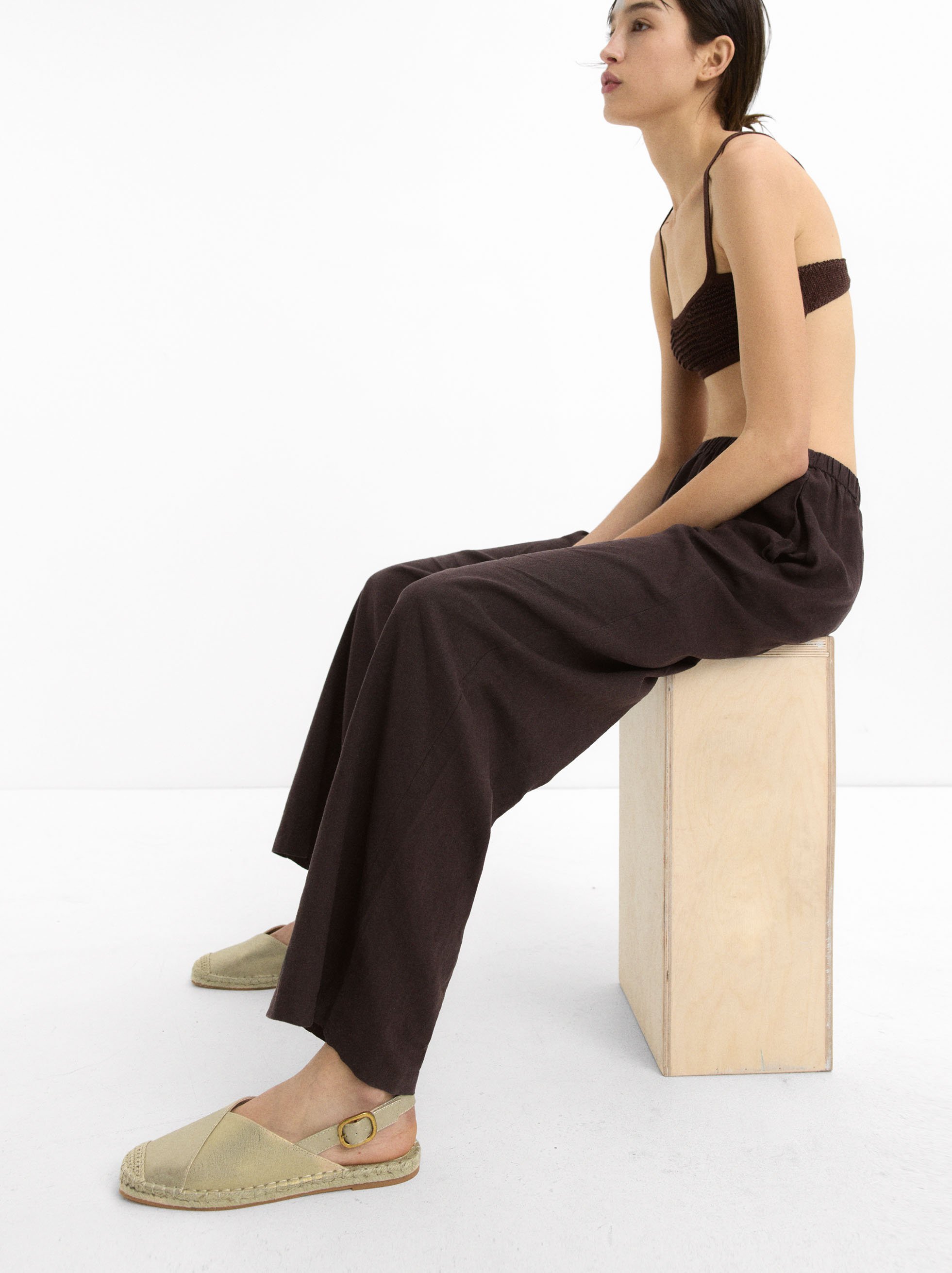 Metallic espadrilles with buckle image number 1.0