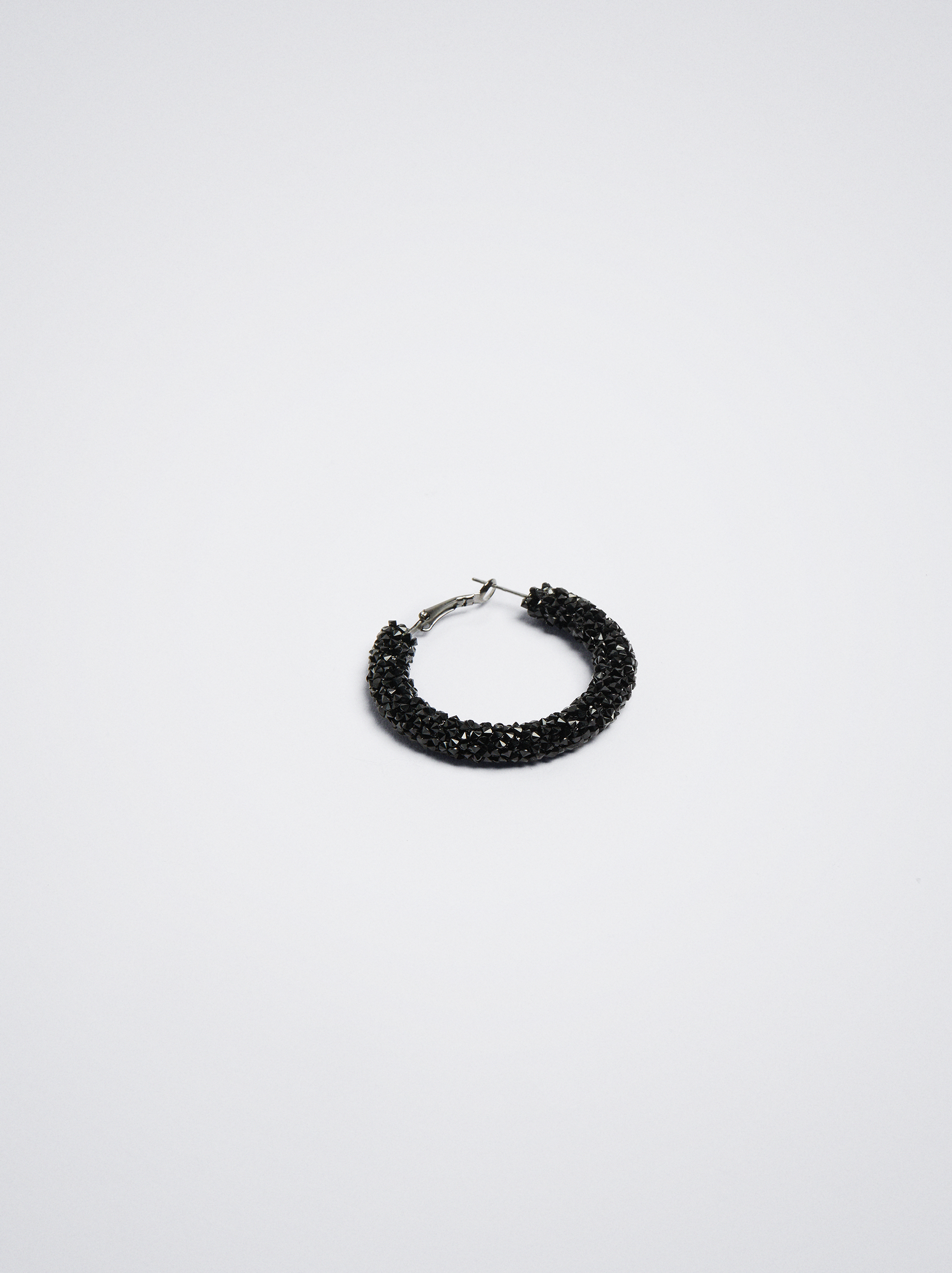 2023 Heavy Industry Black Rhinestone Hoop Earrings For Girls Exaggerated  Self Defence Ring For Autumn And Winter From Redhairedate, $10.72 |  DHgate.Com