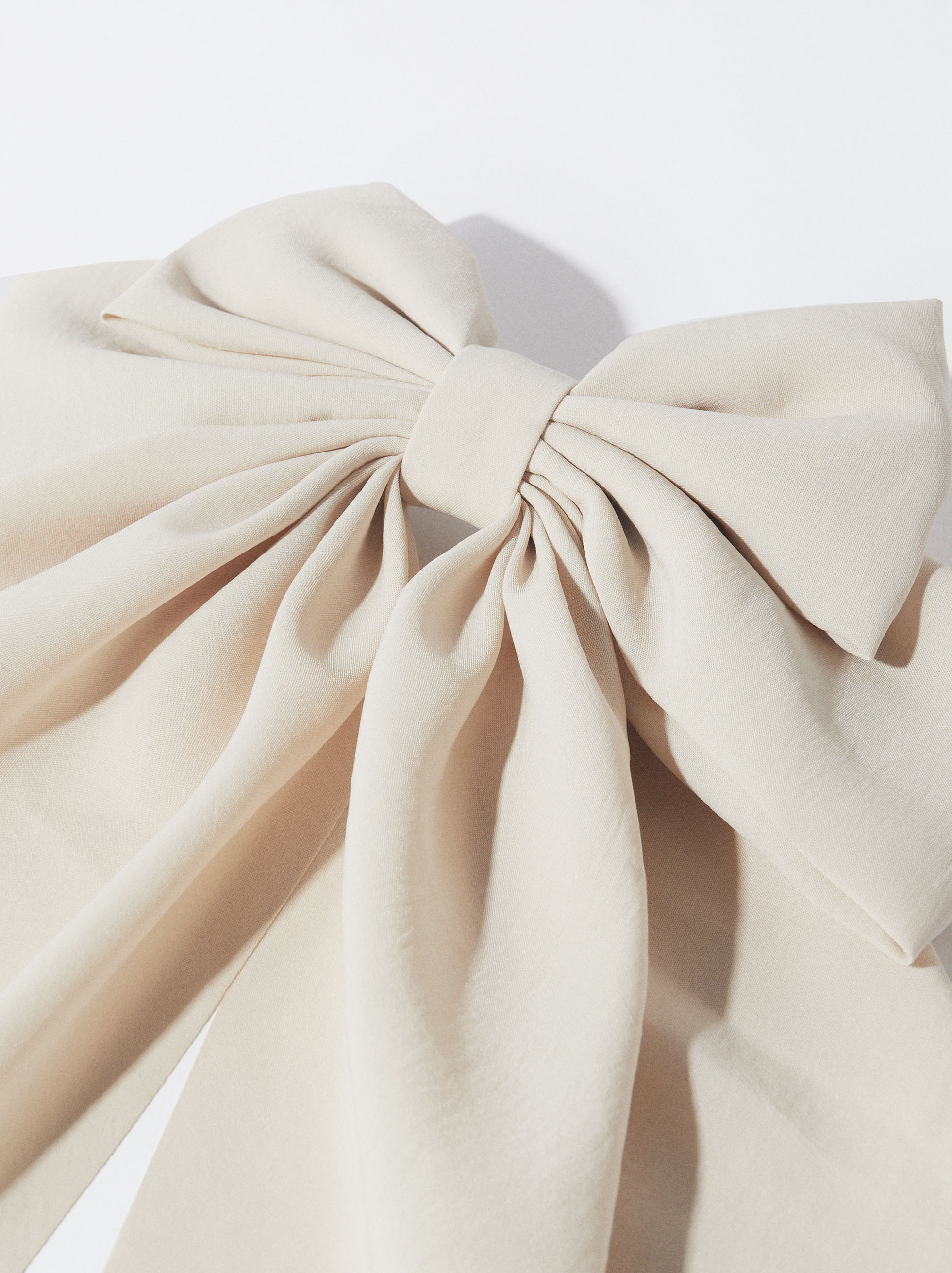 Hair clip with bow image number 1.0
