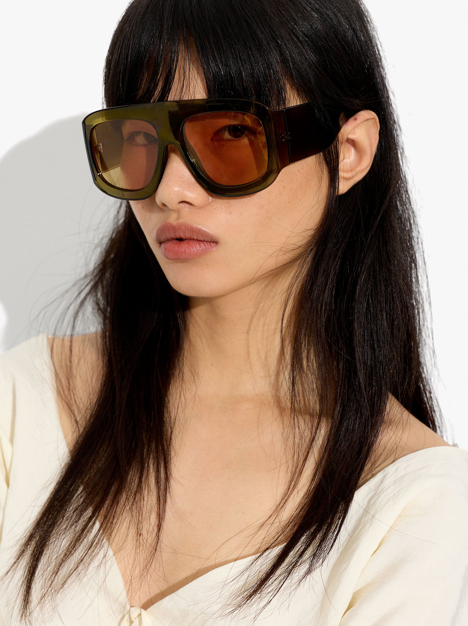 Square sunglasses image number 1.0