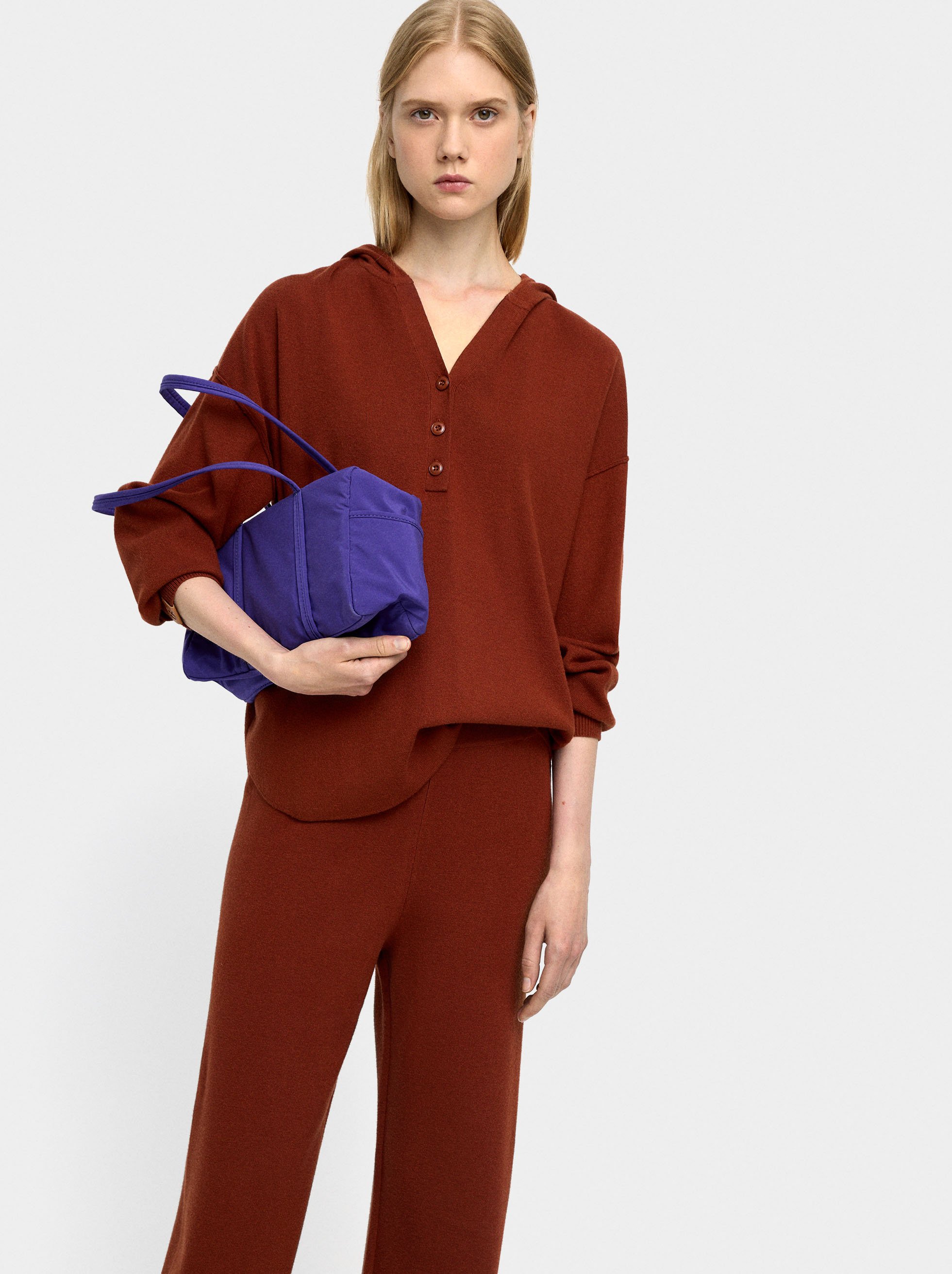 Elastic waist knit pants image number 3.0