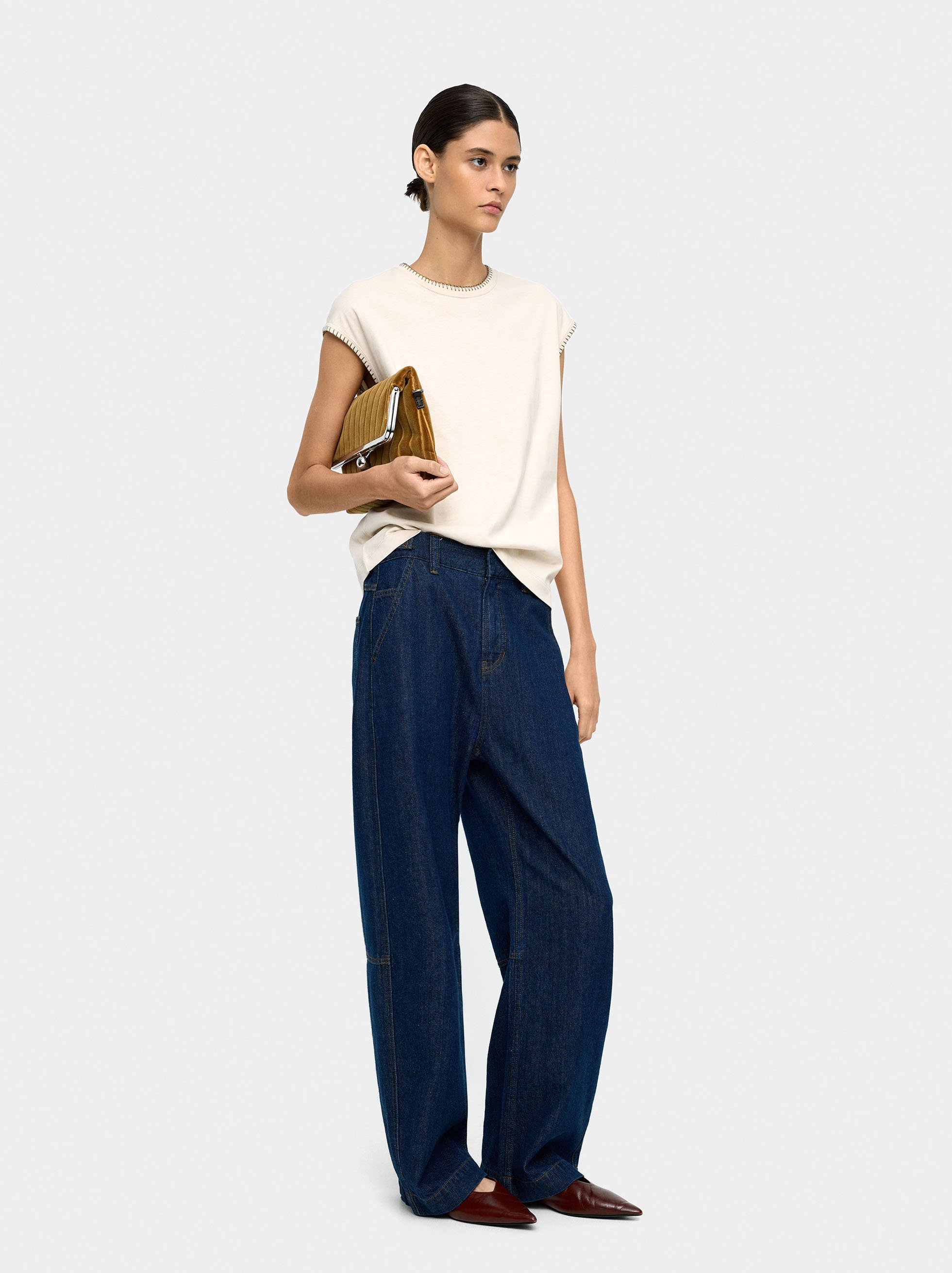 T-Shirt mit betonten Kanten 100% Baumwolle image number 0.0