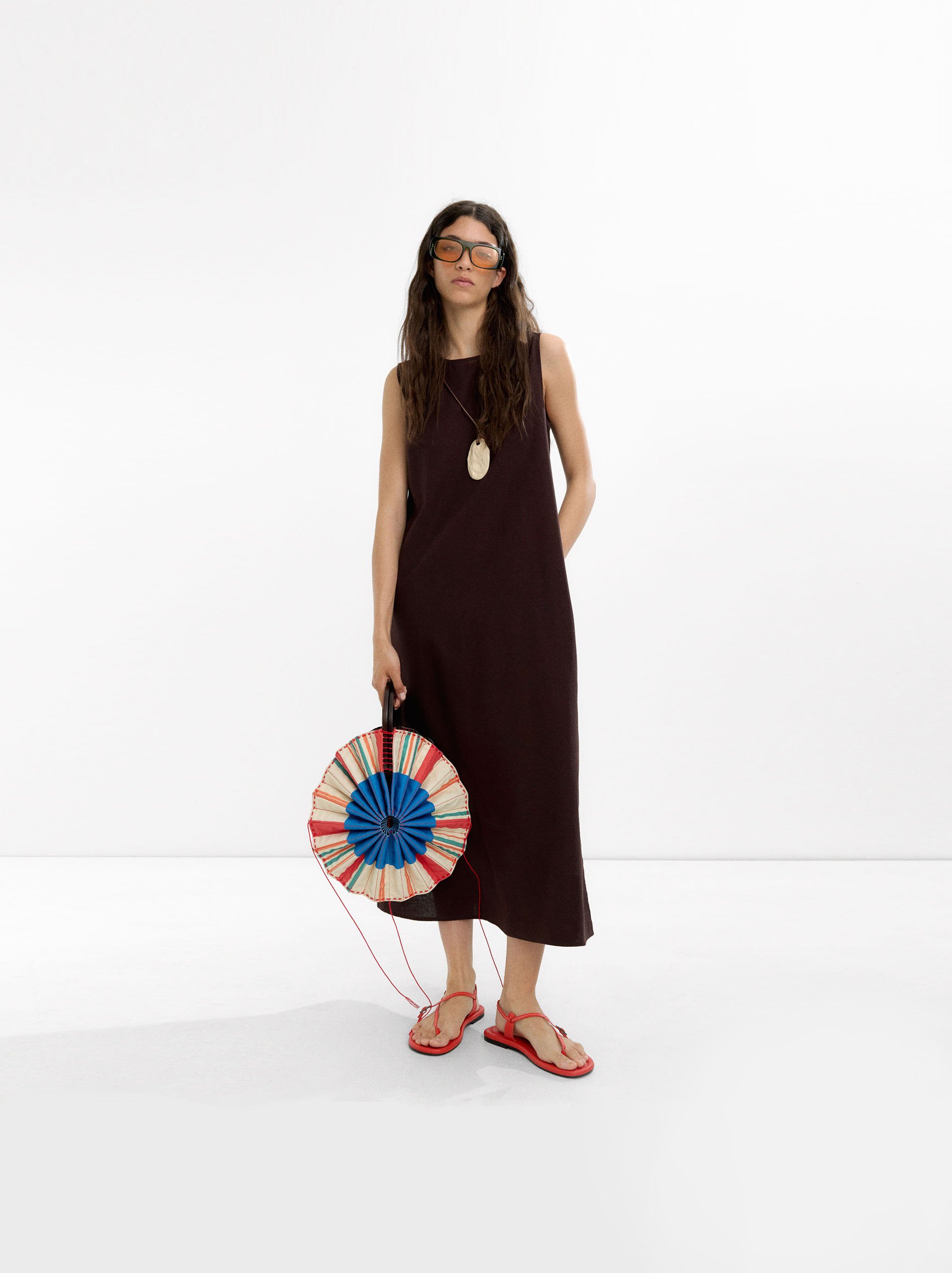 Dress with cotton and linen image number 7.0