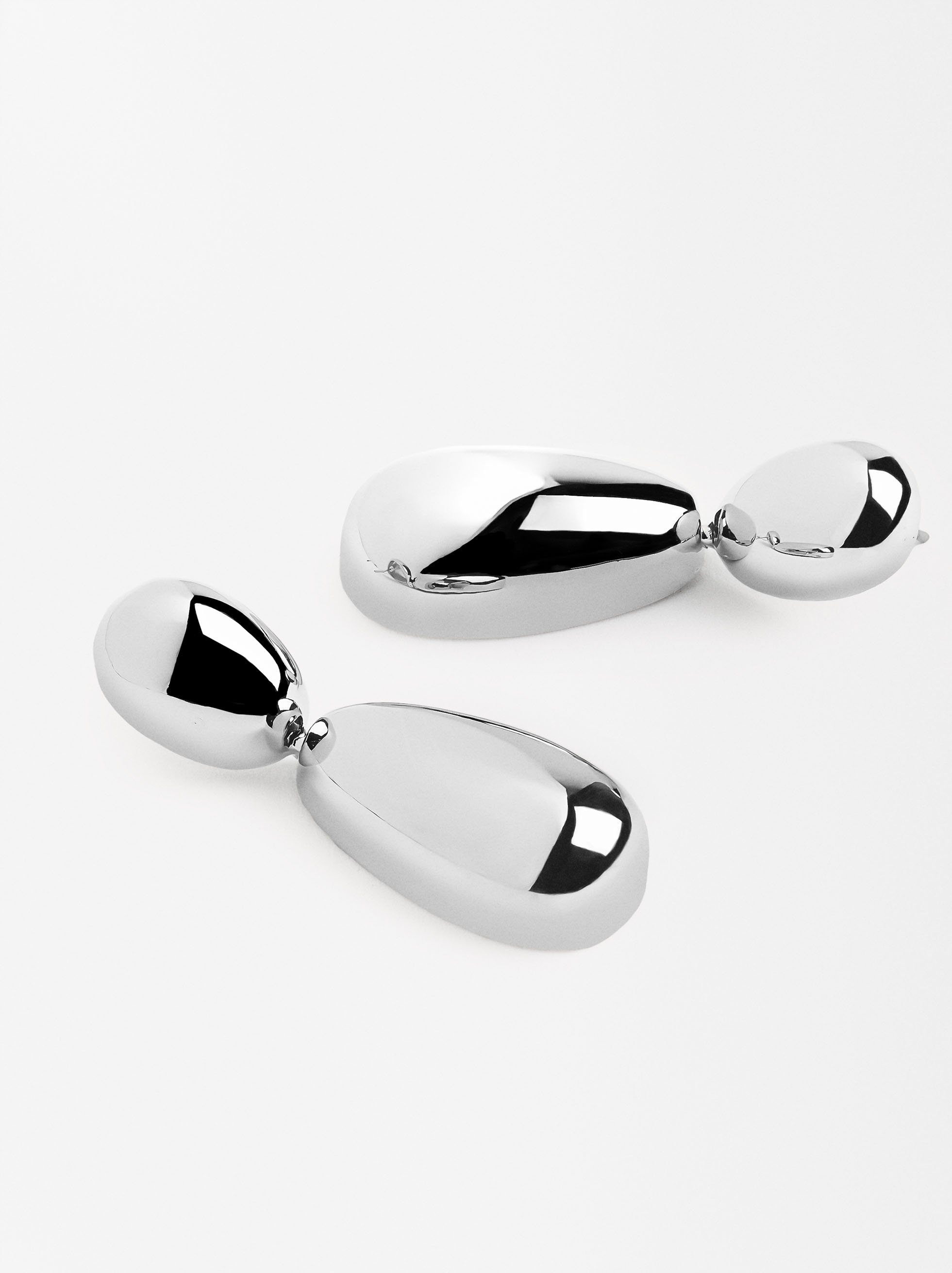Oval earrings image number 1.0