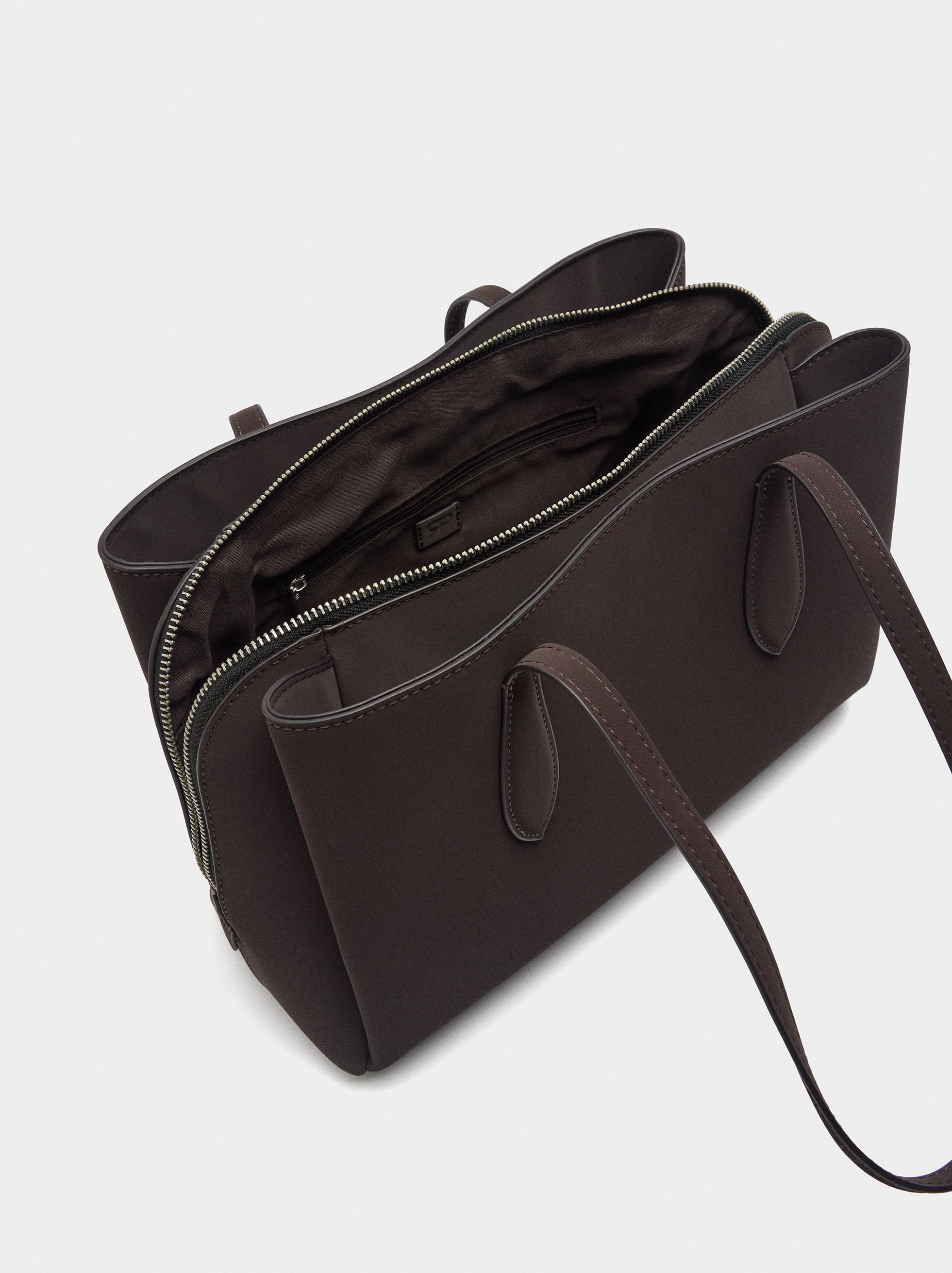 Bolso para portátil de 13" con textura suave image number 4.0