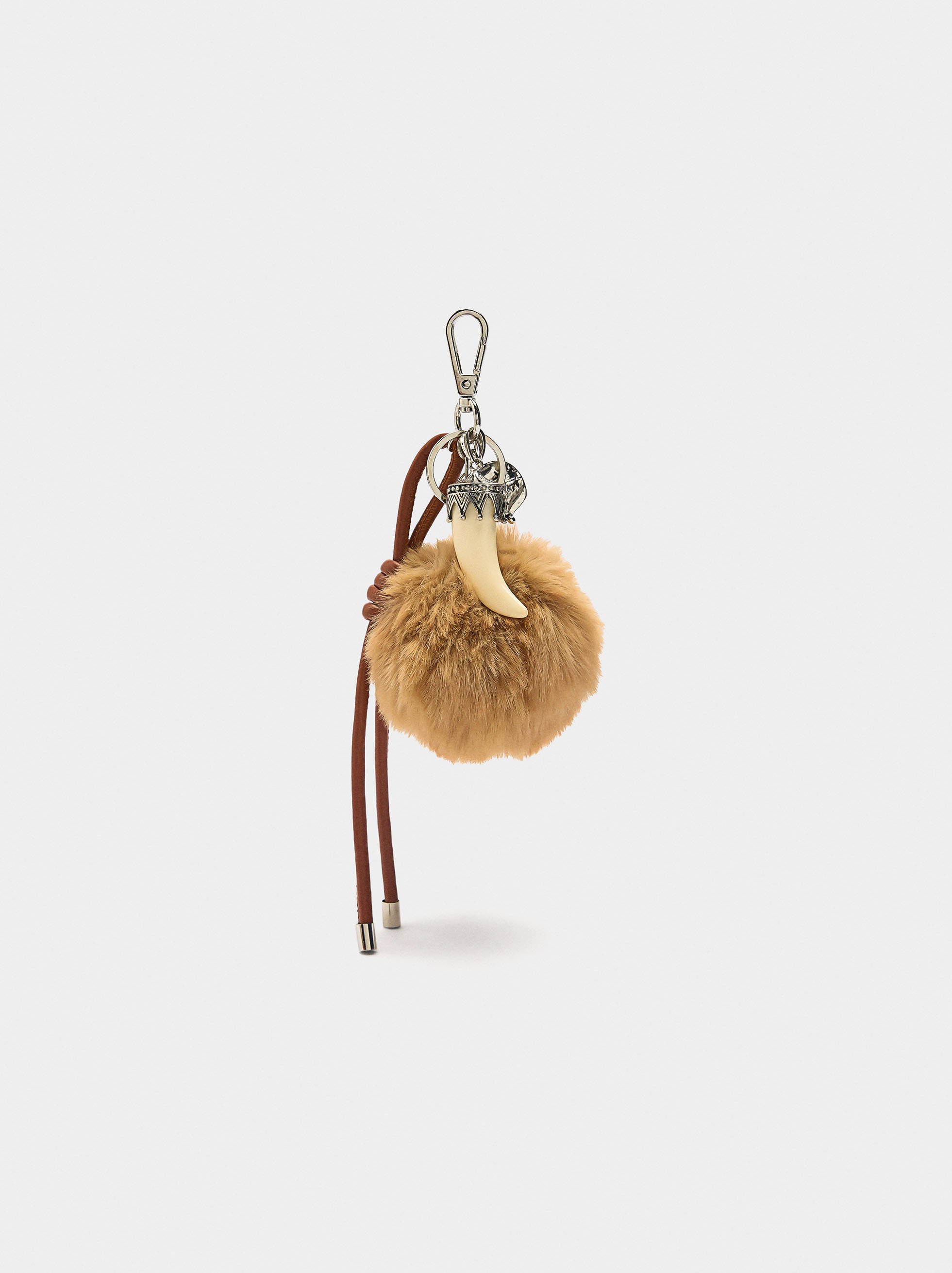 Keychain with pompom image number 0.0