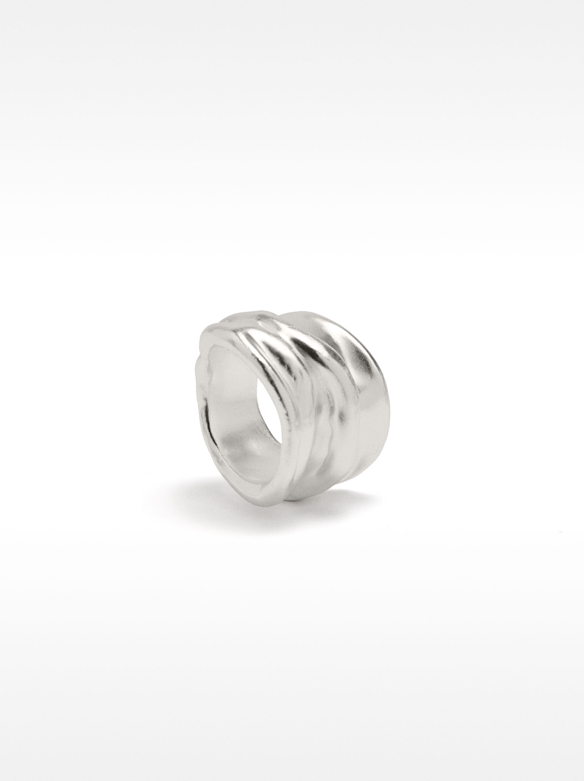 Wide ring with relief - 925 sterling silver image number 1.0