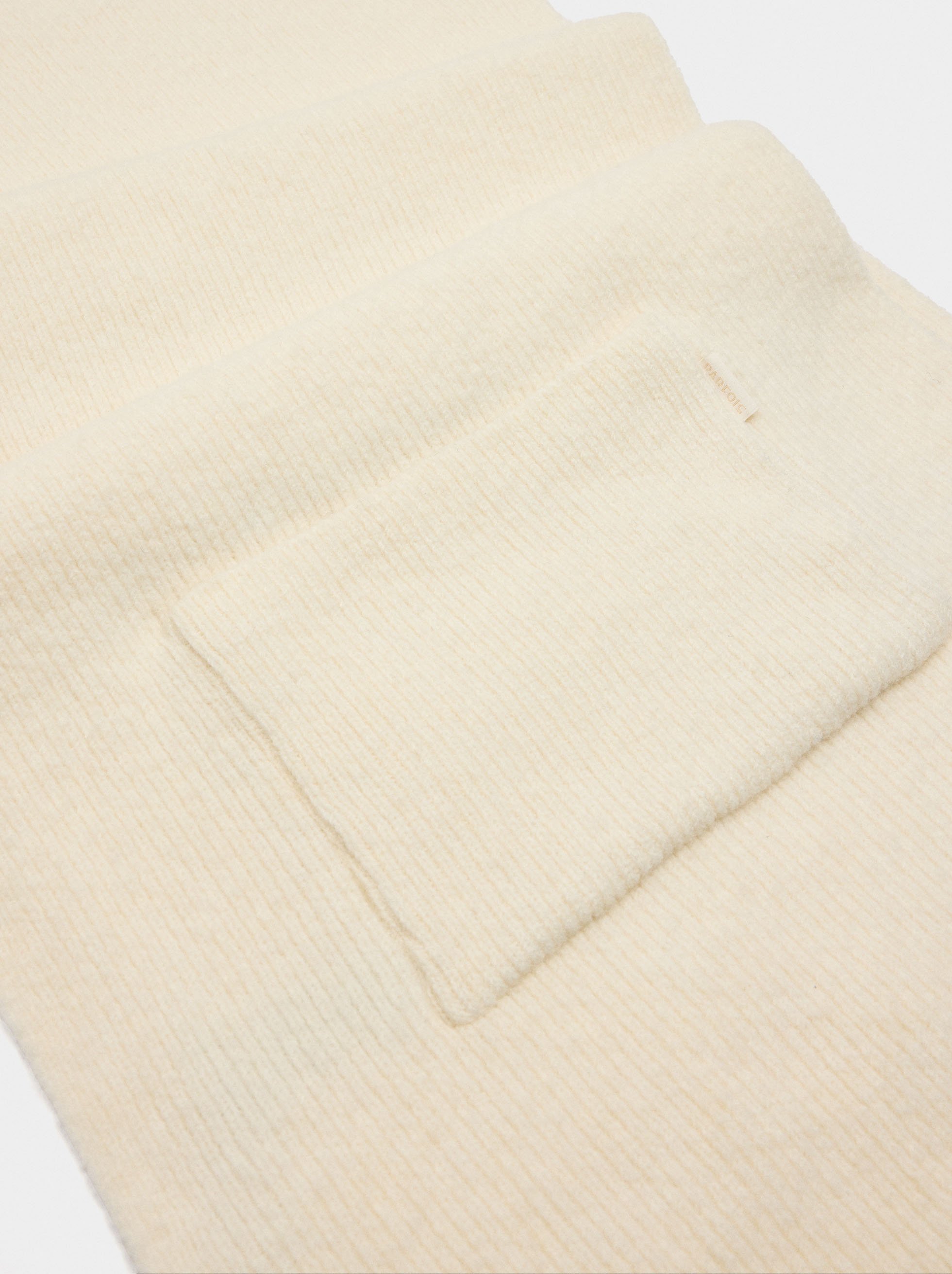 Écharpe avec côtelé lisse image number 1.0