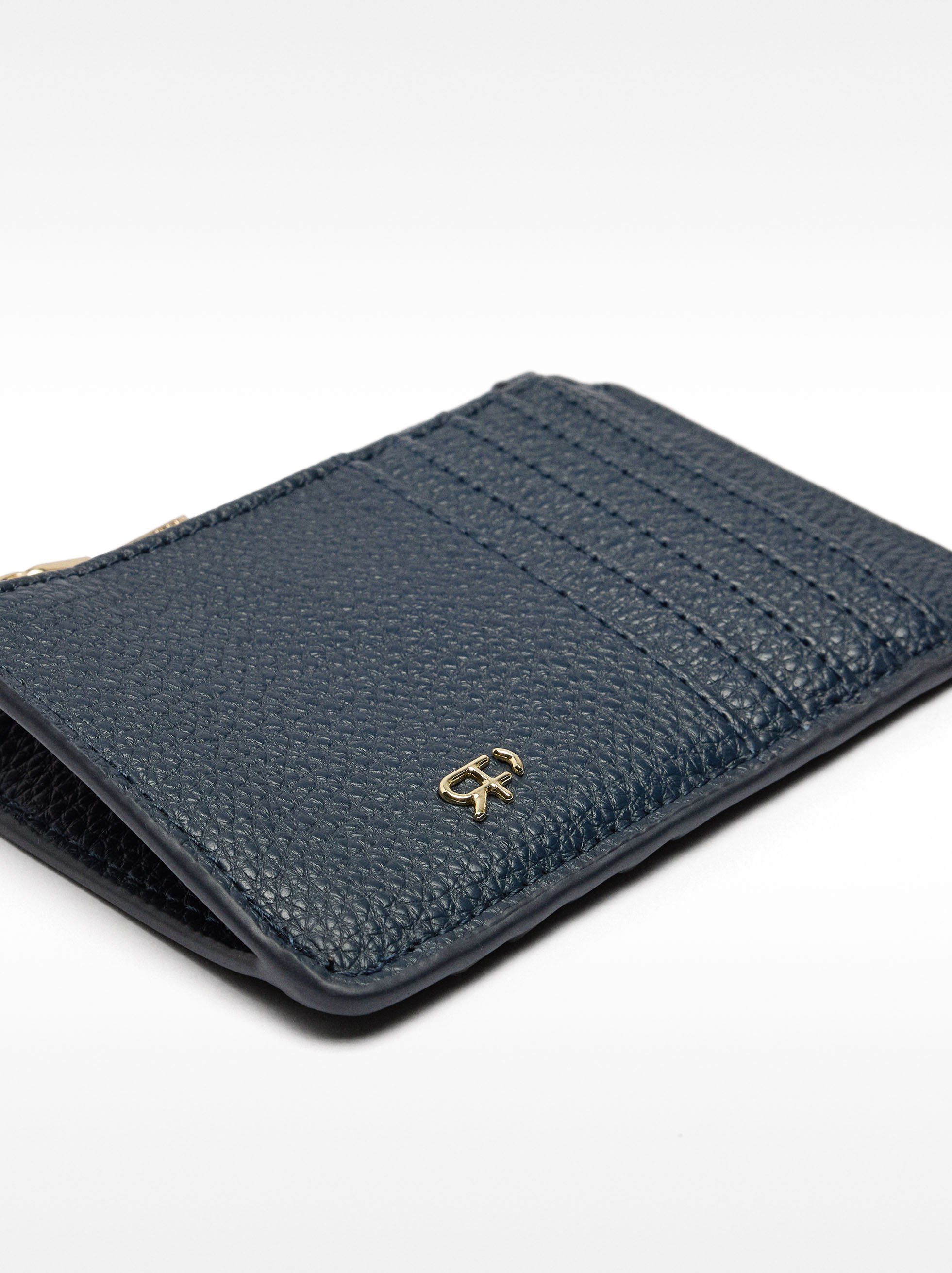 Textured basic card holder image number 1.0