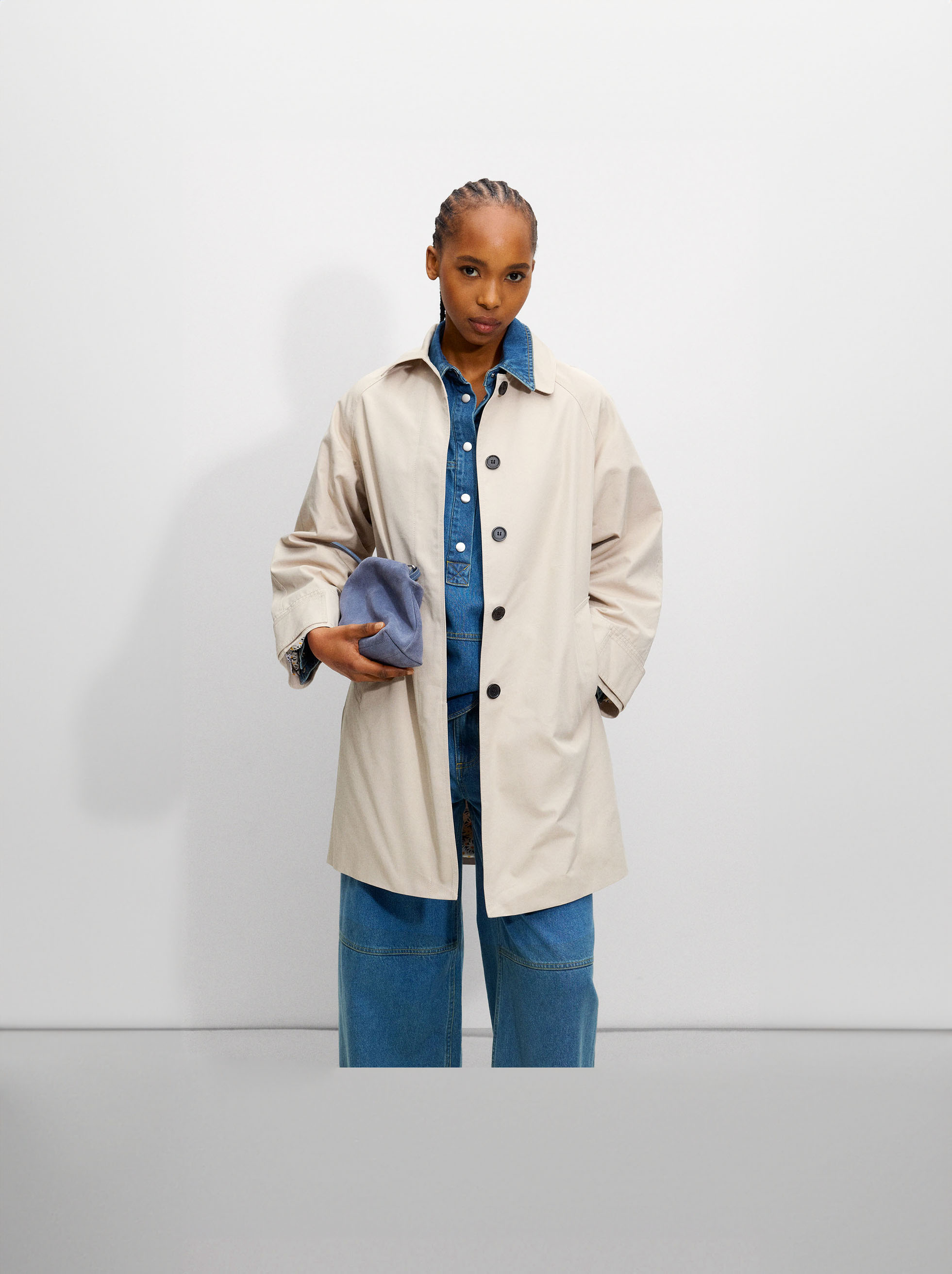 Light parka with pockets image number 8.0