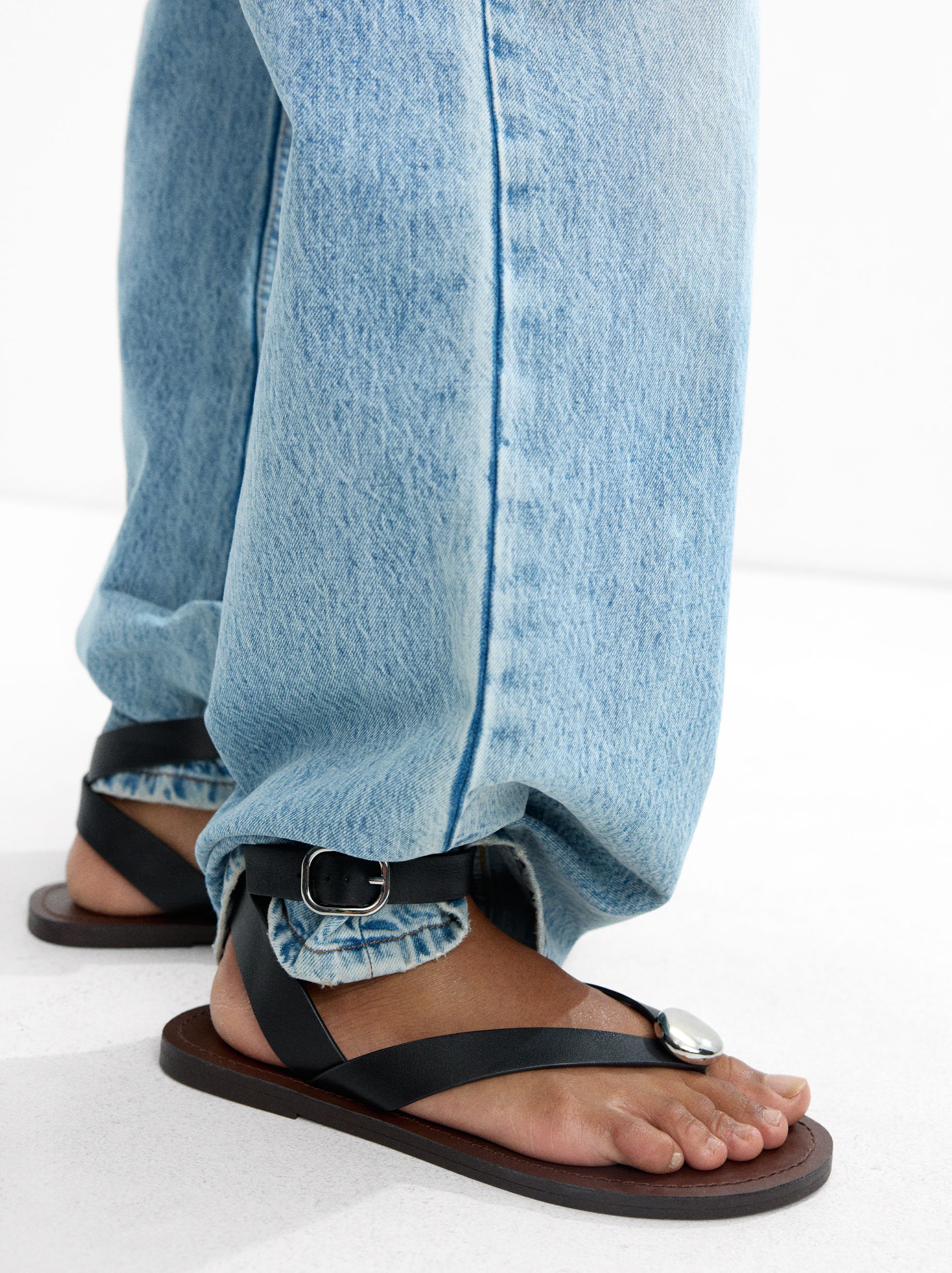 Leather flat sandals with metallic detail image number 6.0