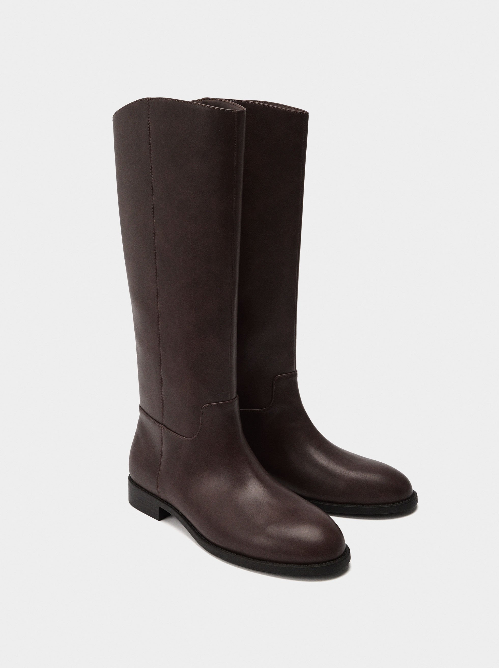 High shaft boots with low heel image number 2.0