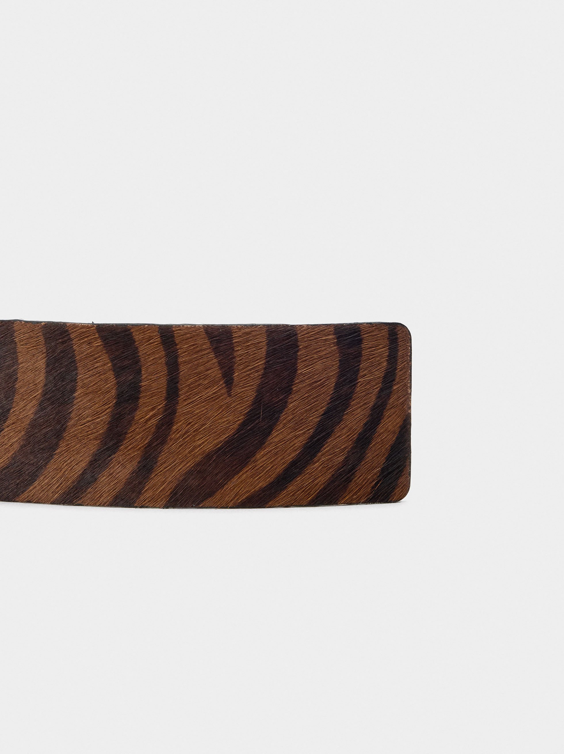 French clip with leather image number 2.0