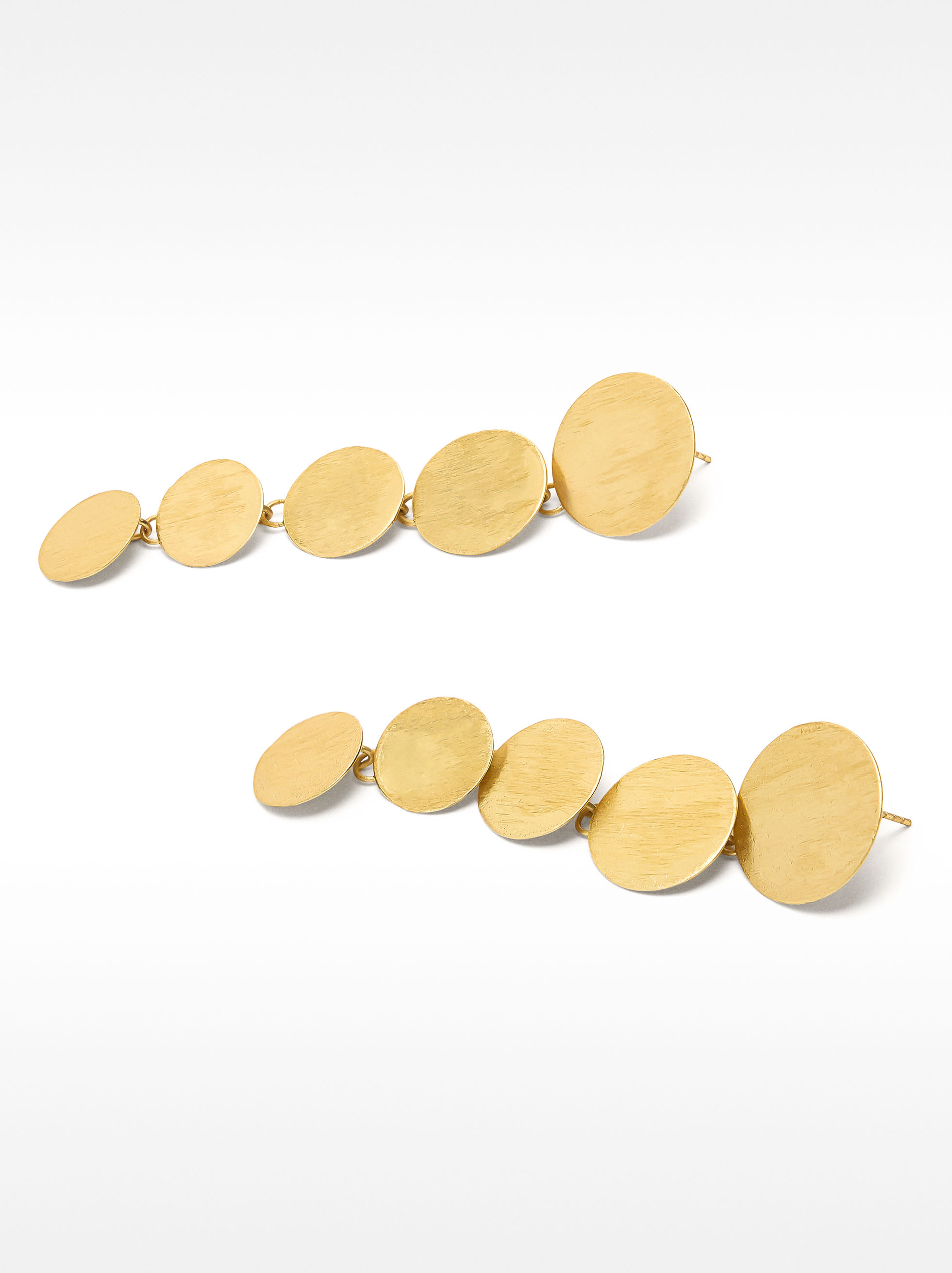 Gradient circle earrings image number 2.0