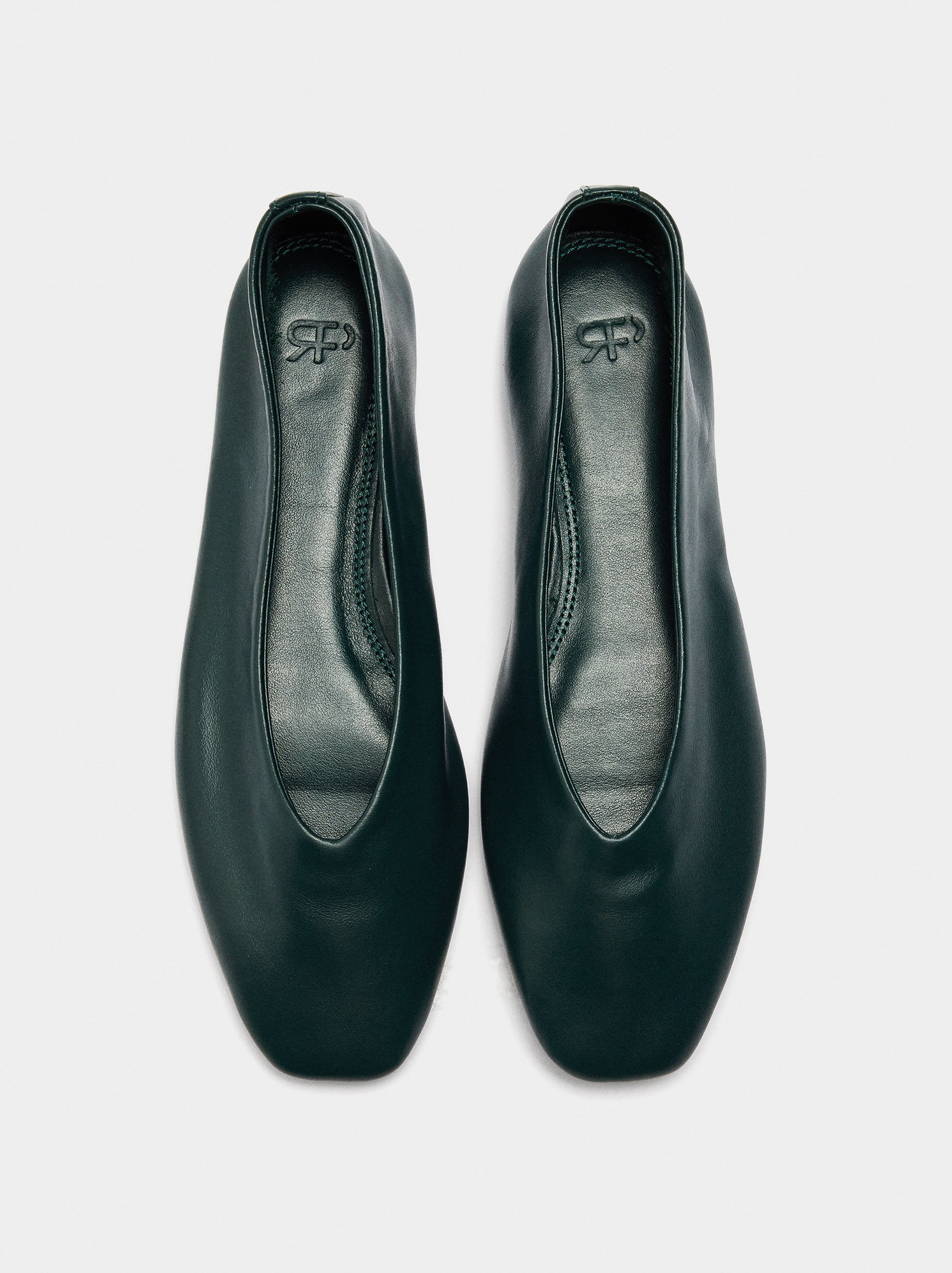 Plain leather ballet flats image number 0.0