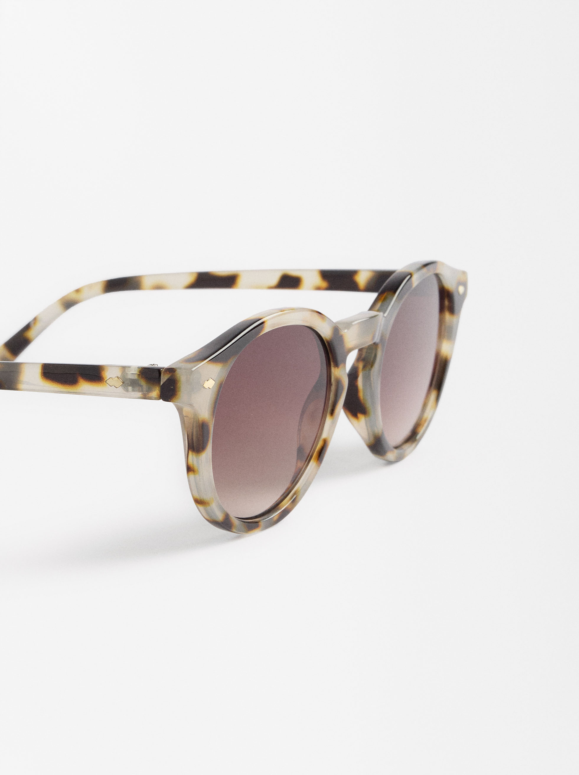 Round sunglasses  image number 1.0
