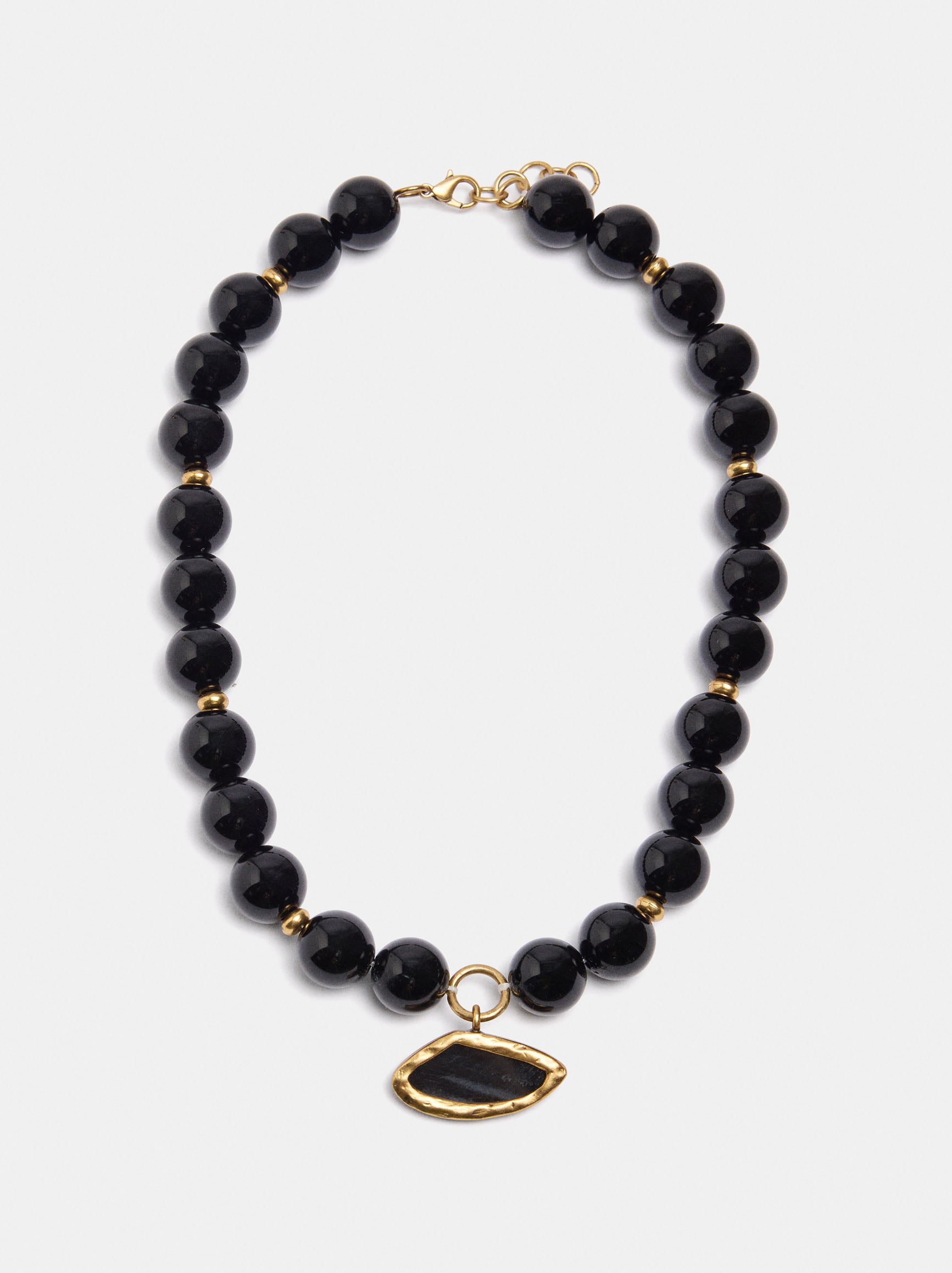 Collier de perles avec pendentif en pierre image number 0.0