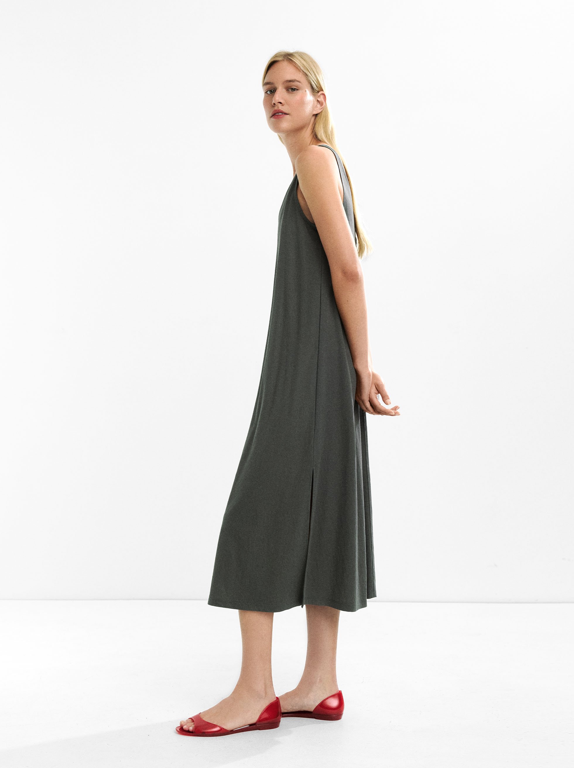 Midi dress with straps