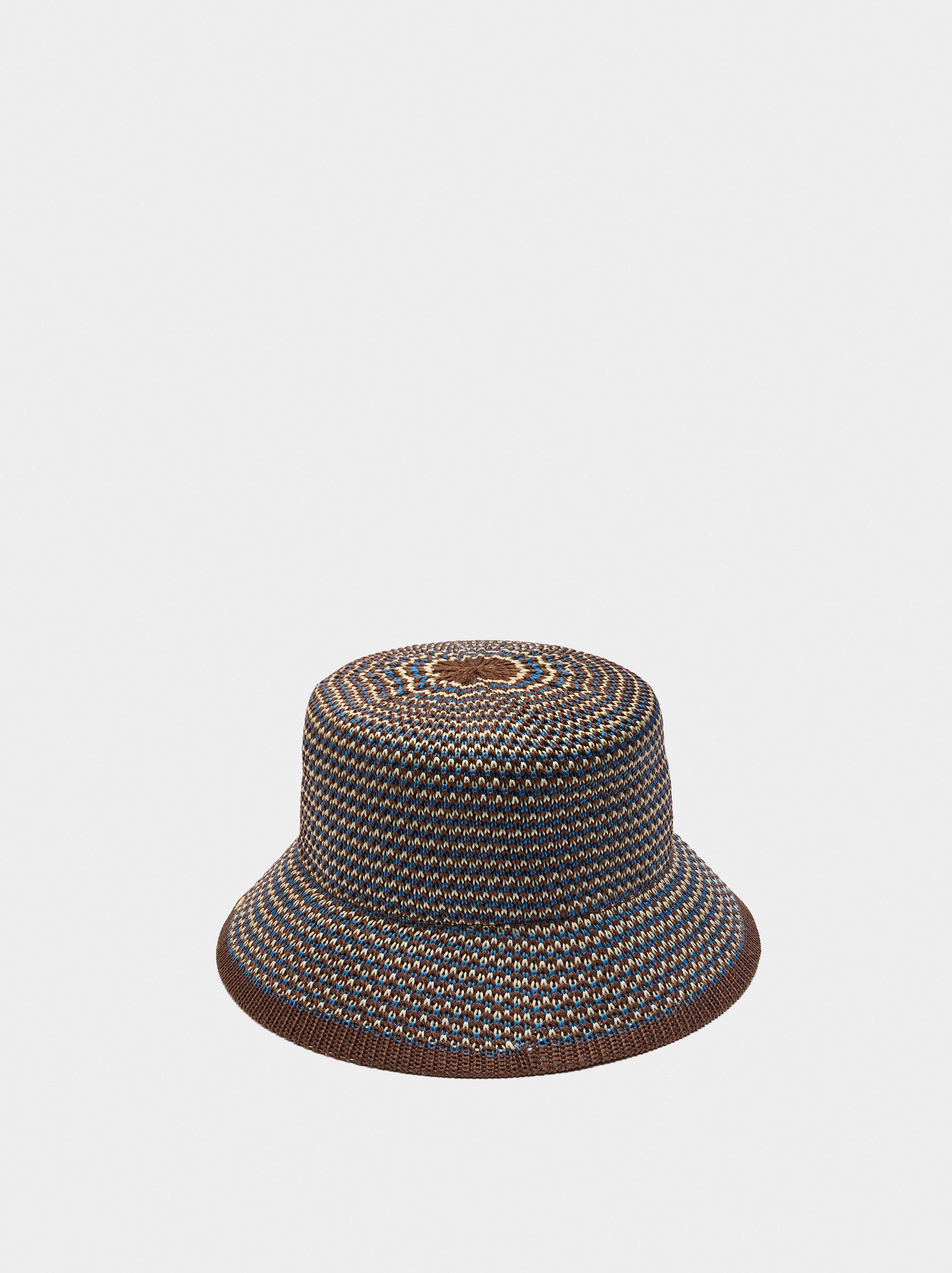 Knitted bucket hat image number 2.0