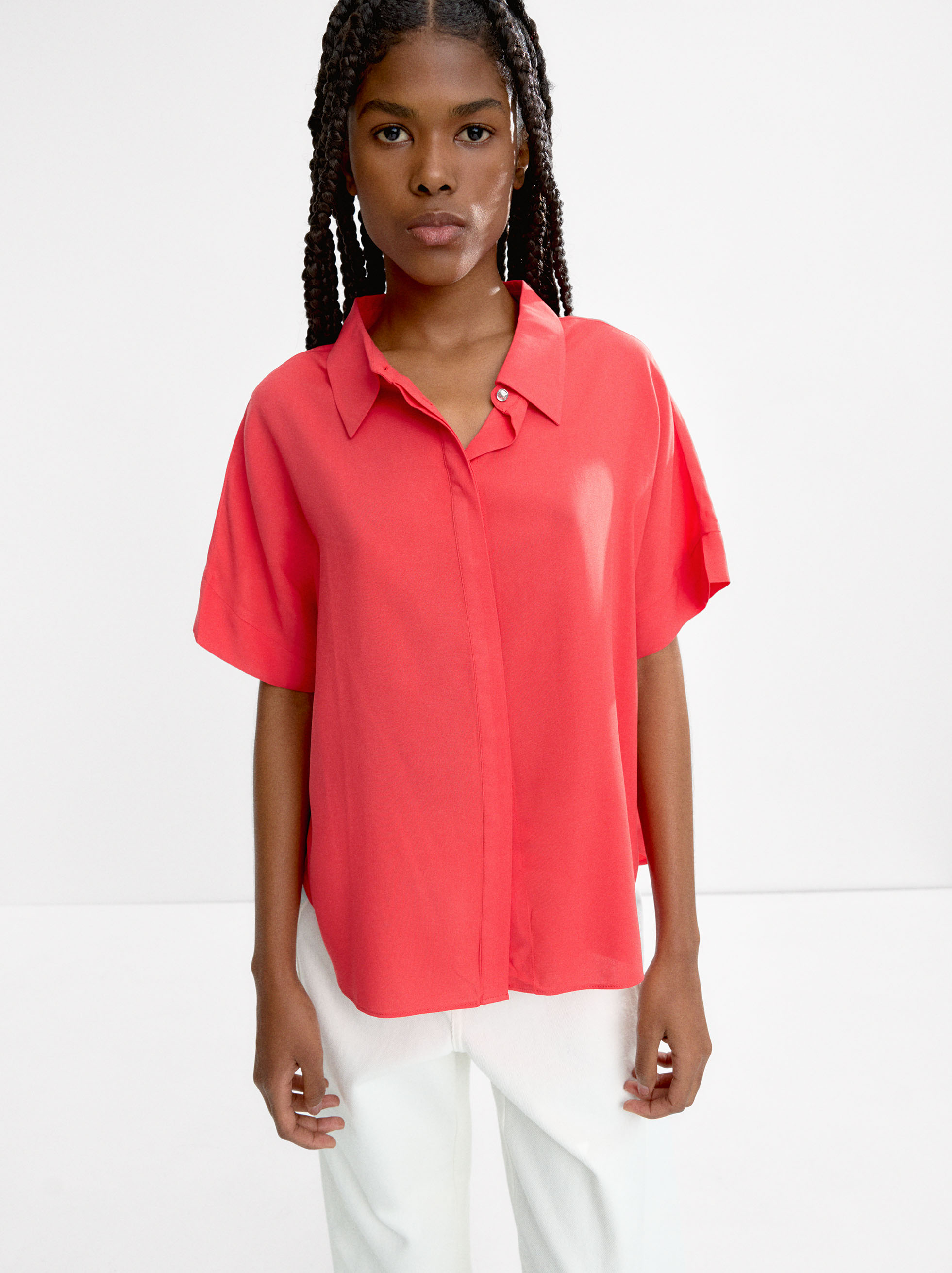 Short-sleeve shirt image number 1.0