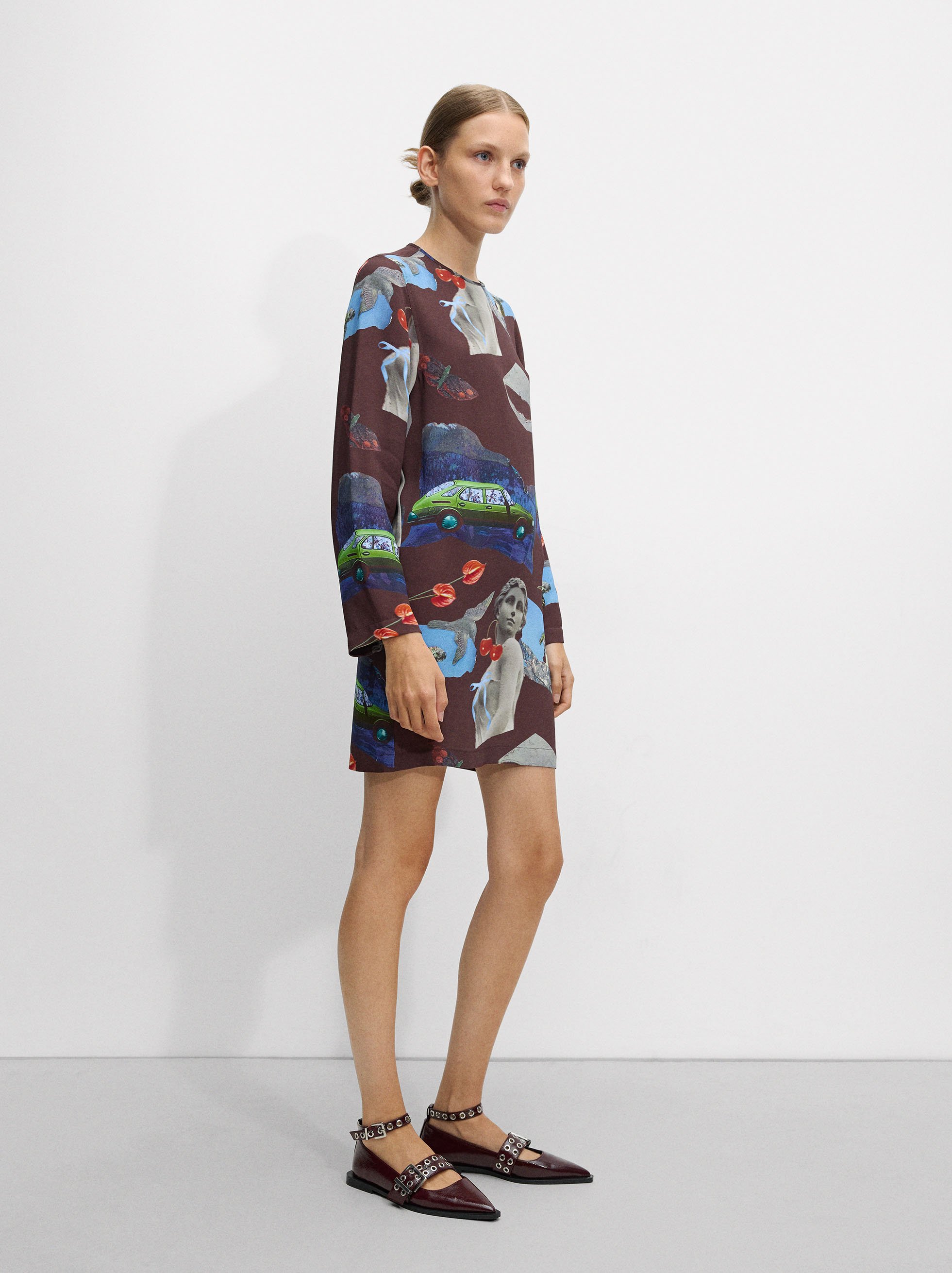 Vestido corto estampado image number 2.0