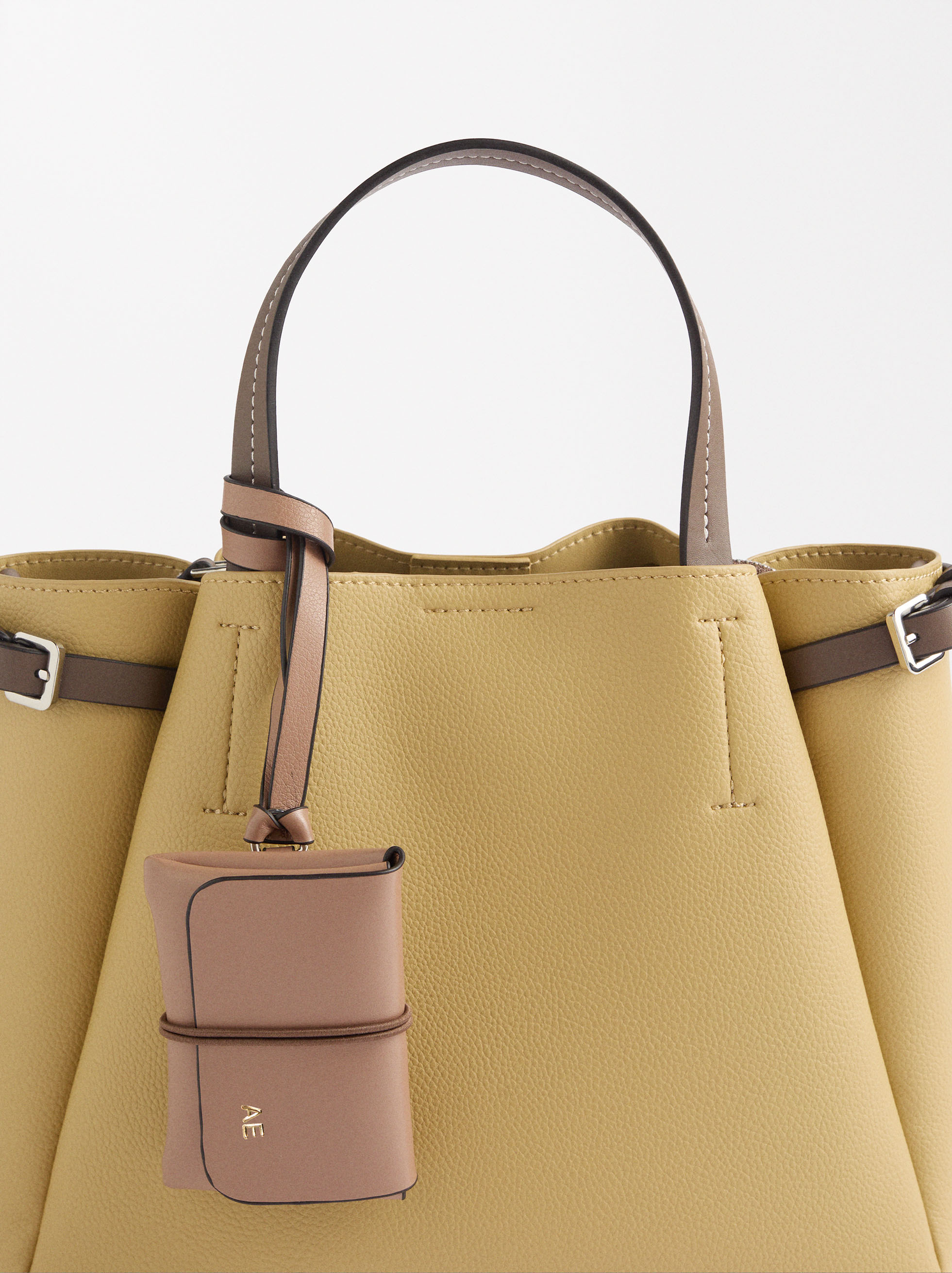 Torba tote z odpinana przywieszka image number 1.0