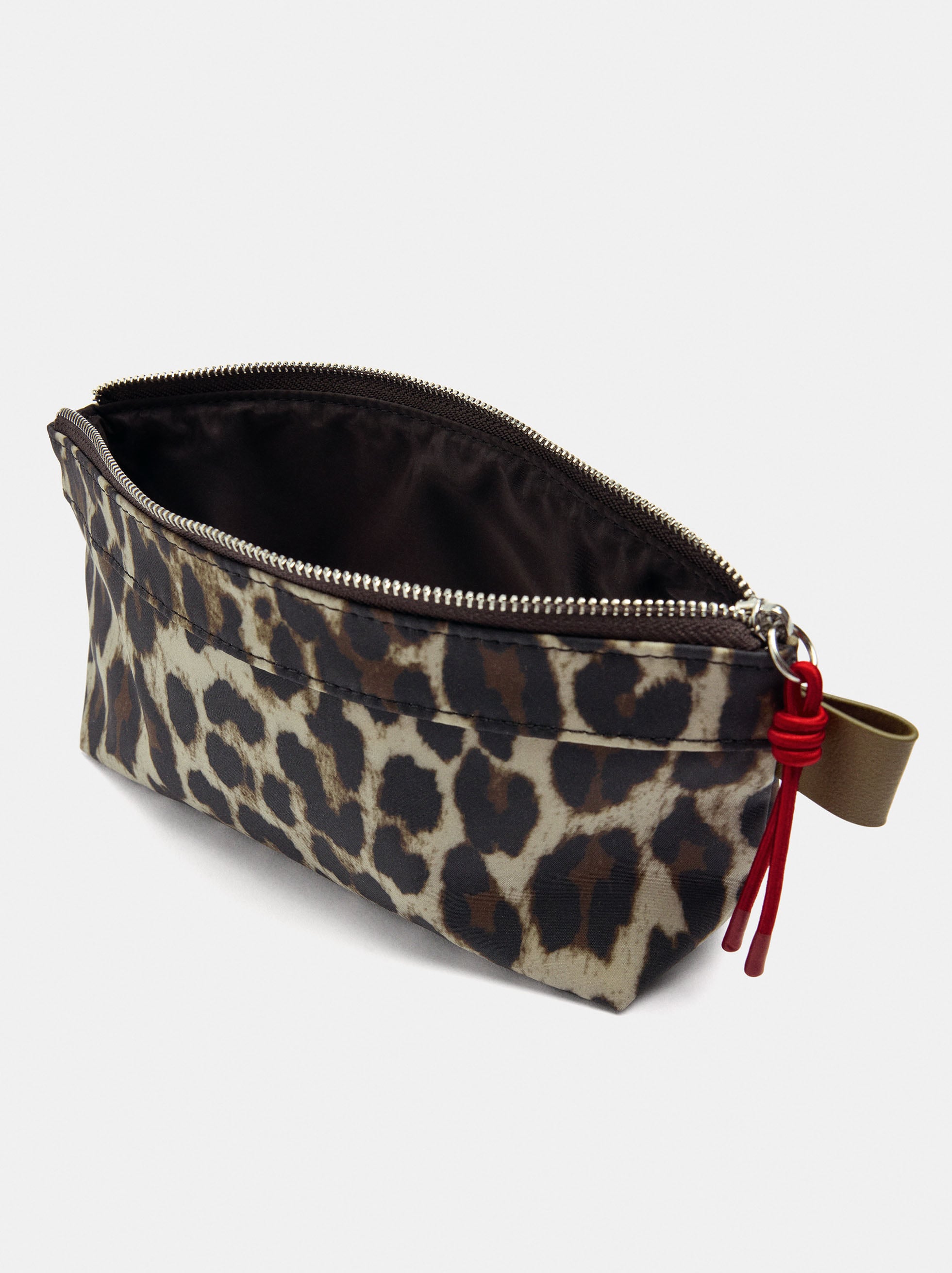 Estuche de nylon estampado animal image number 3.0