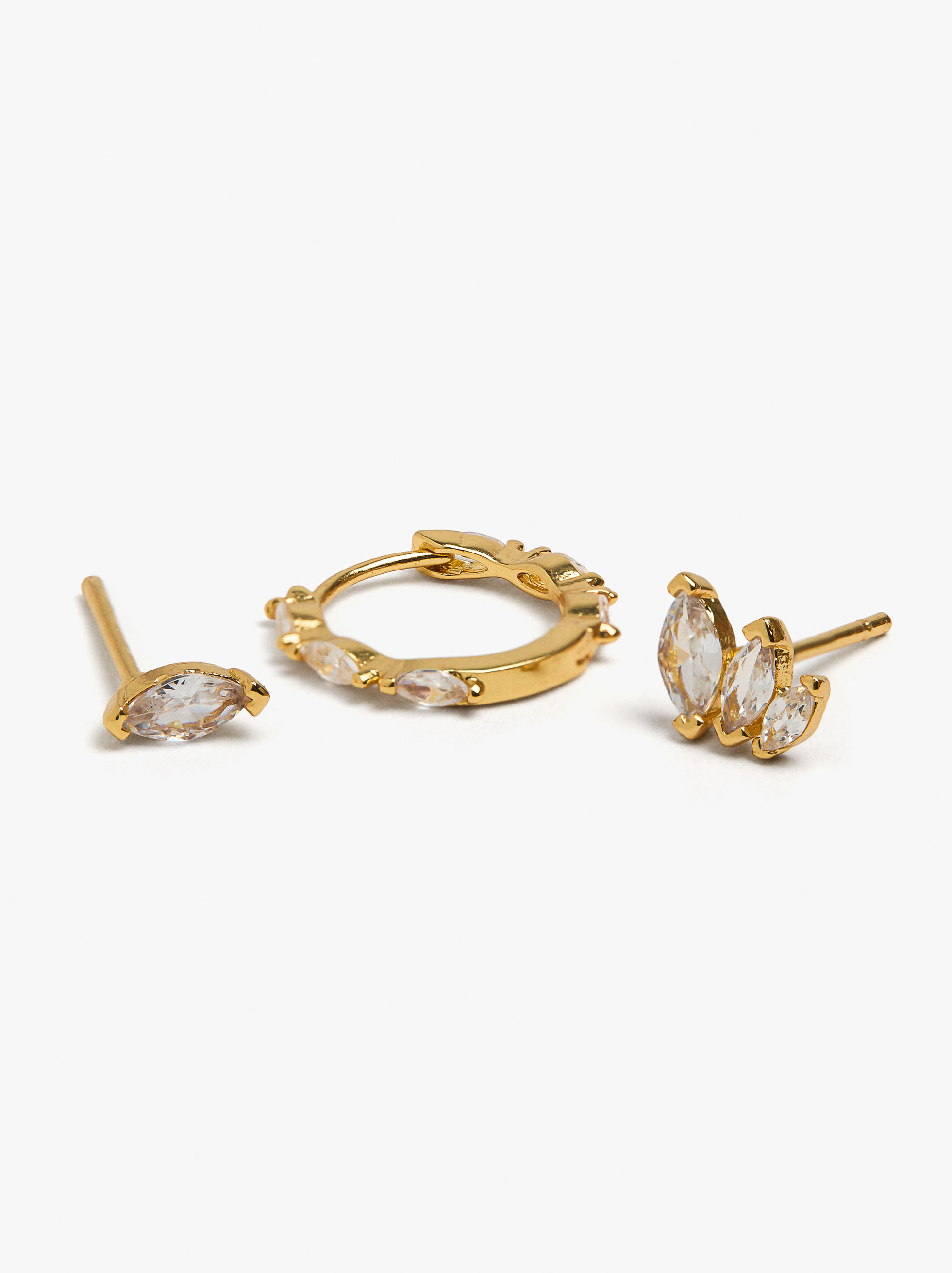 Set de pendientes con hojas con circonitas ba&ntilde;o de oro 18k image number 1.0